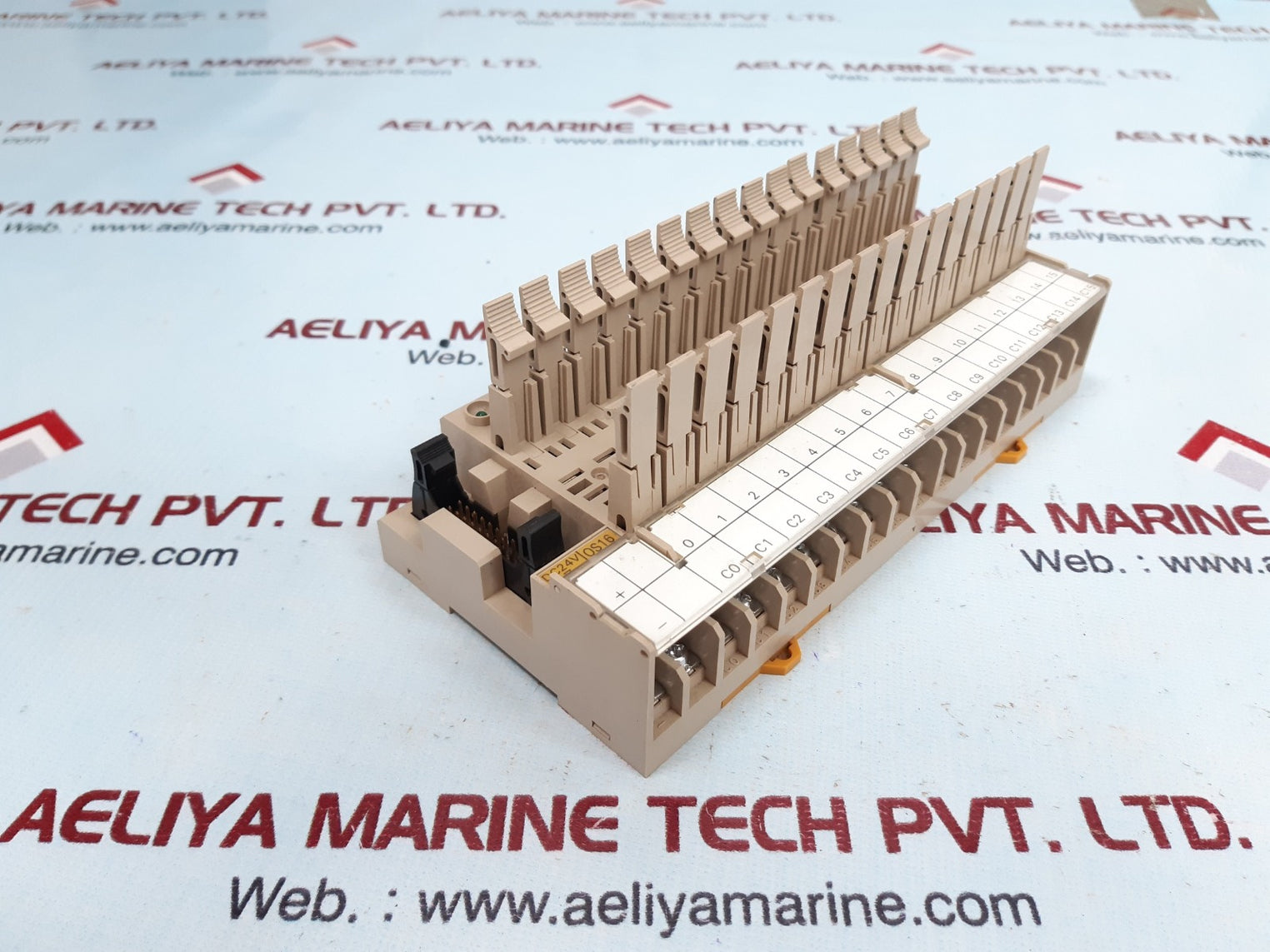 Omron p7tf-os16 relay block 24vdc