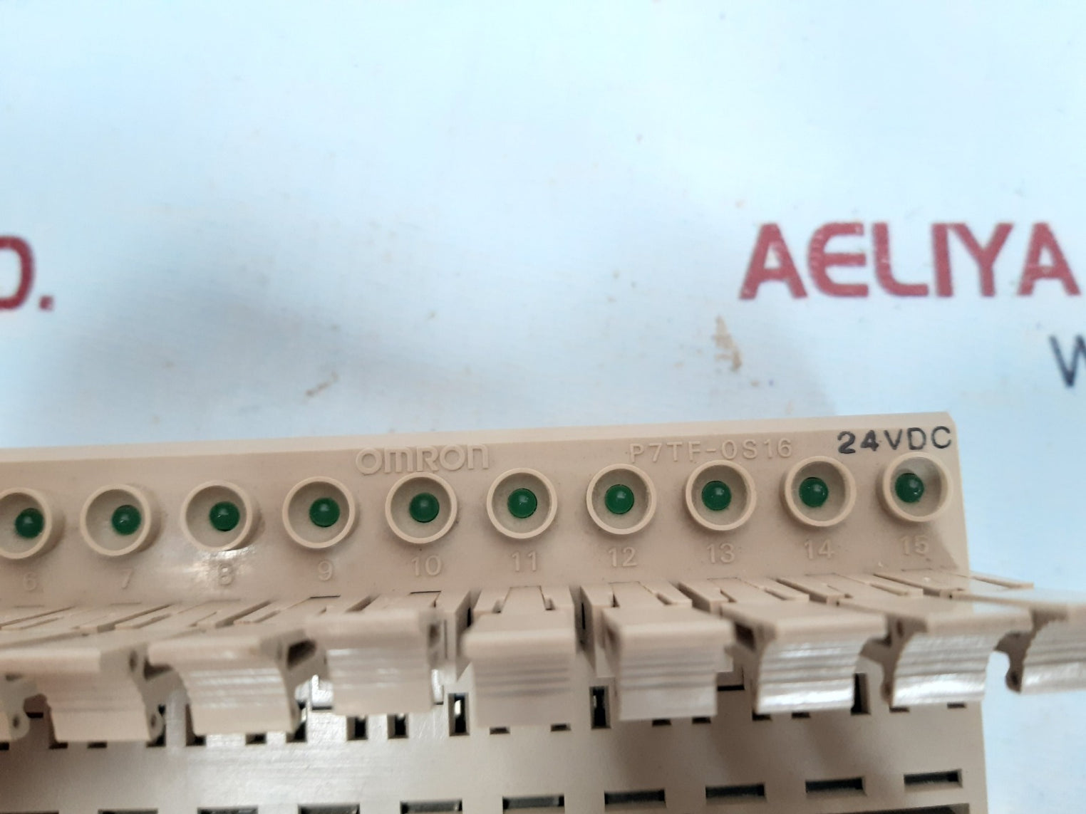 Omron p7tf-os16 relay block 24vdc