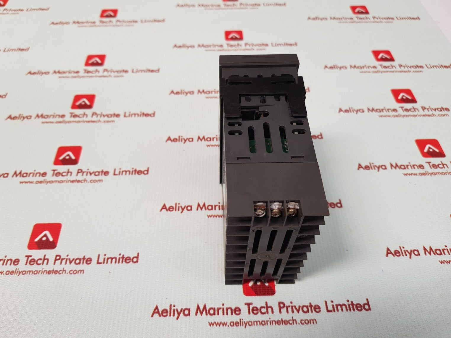 Honeywell udc1500 micro-pro universal digital contoller dc150171121300