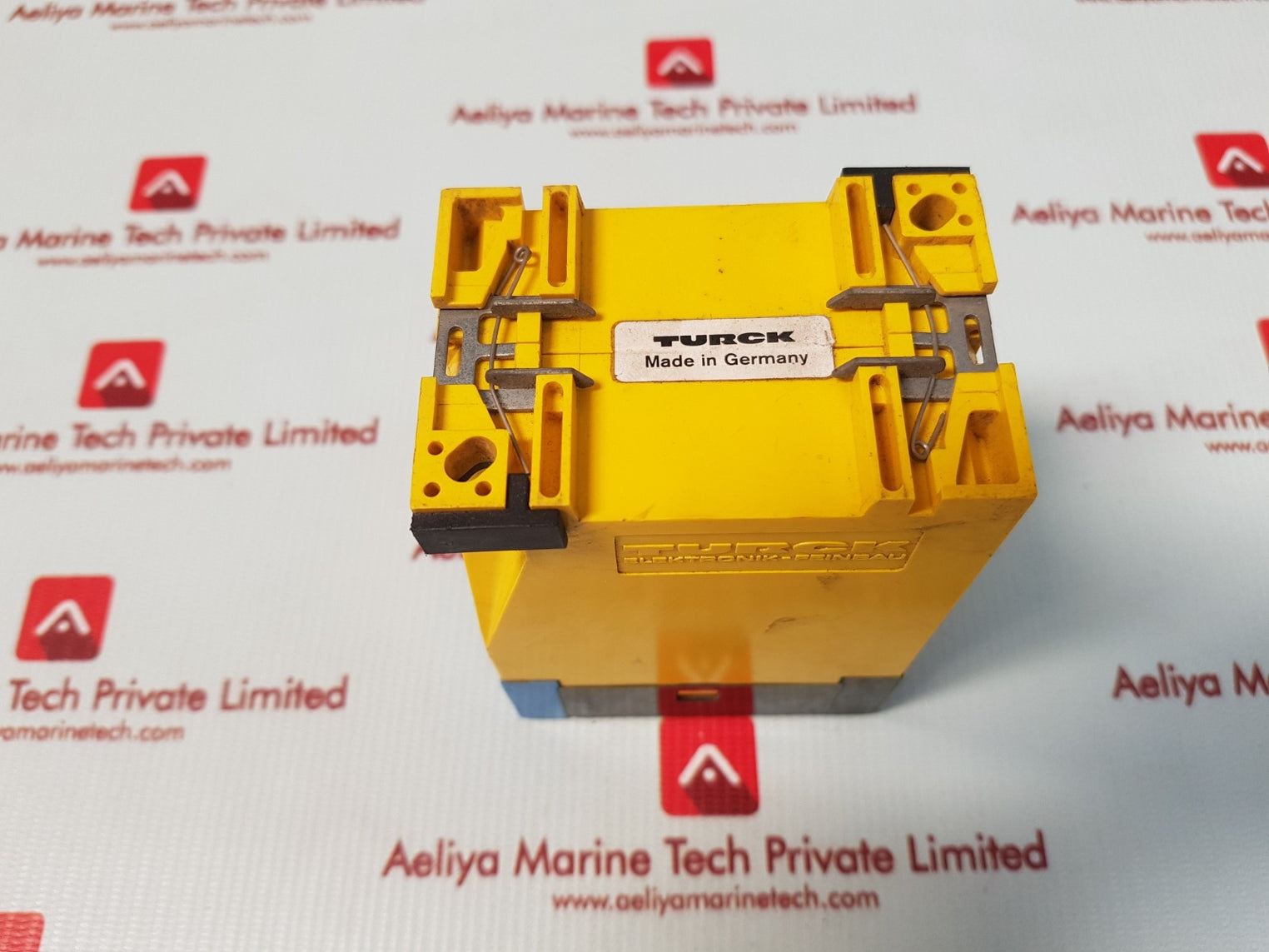 Turck ms1-22ex0-r multi safe switching-amplifier  20....125 vdc