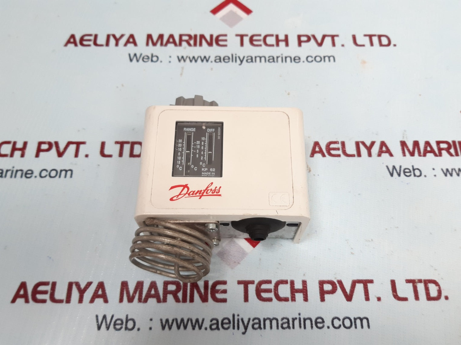 Danfoss kp 62 temperature control switch 