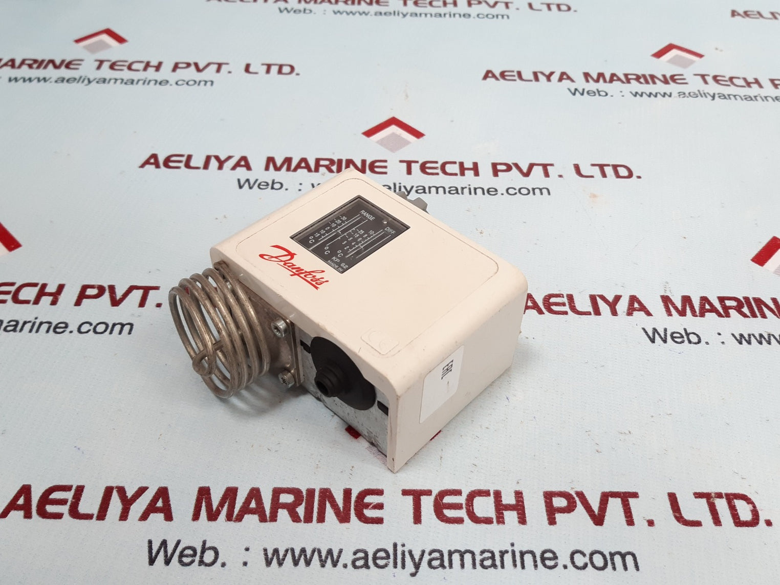 Danfoss kp 62 temperature control switch 