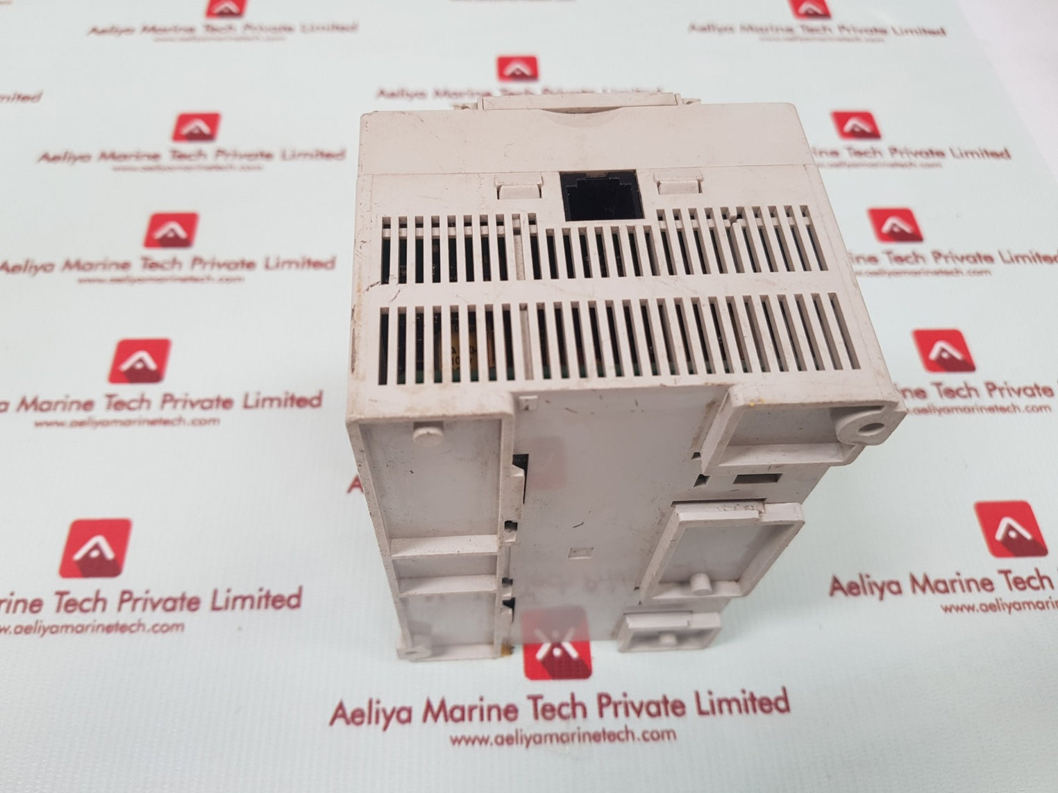 Allen-bradley bulletin 2001 nx7 nx7-20ddr-4a plc servo driver f/w: 2.42