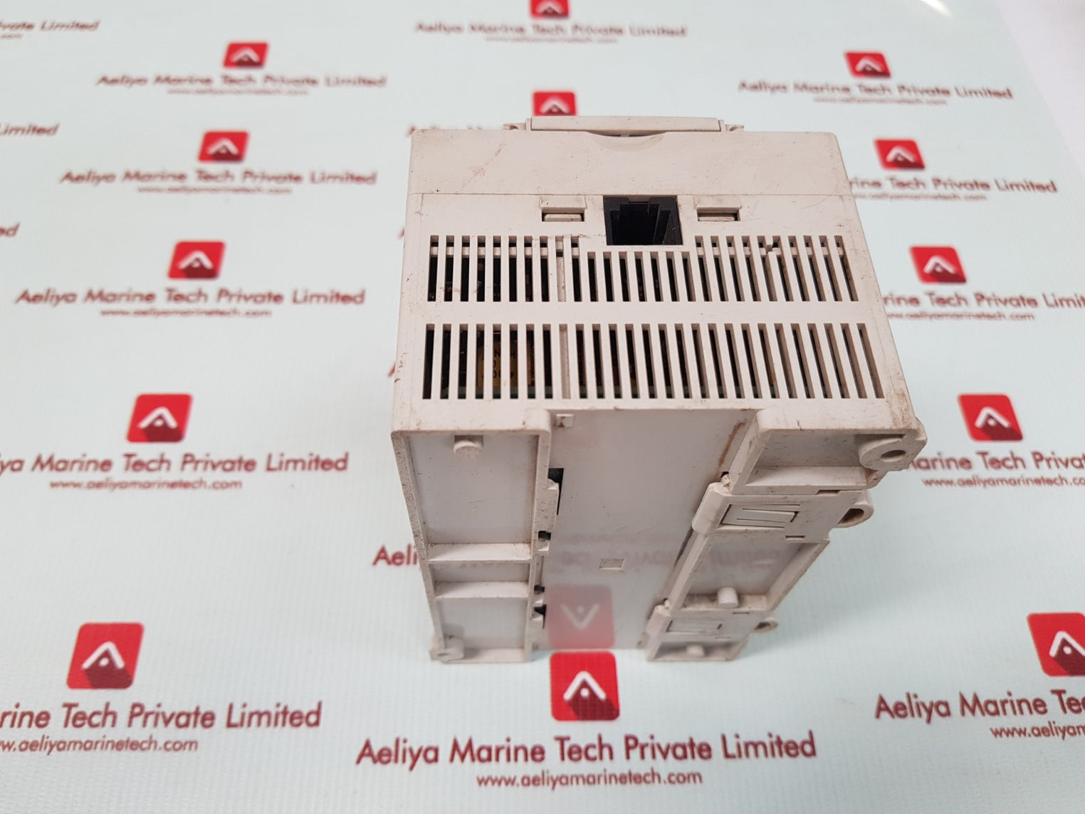 Allen-bradley bulletin 2001 nx7 nx7-20ddr-4a plc servo driver f/w: 2.43