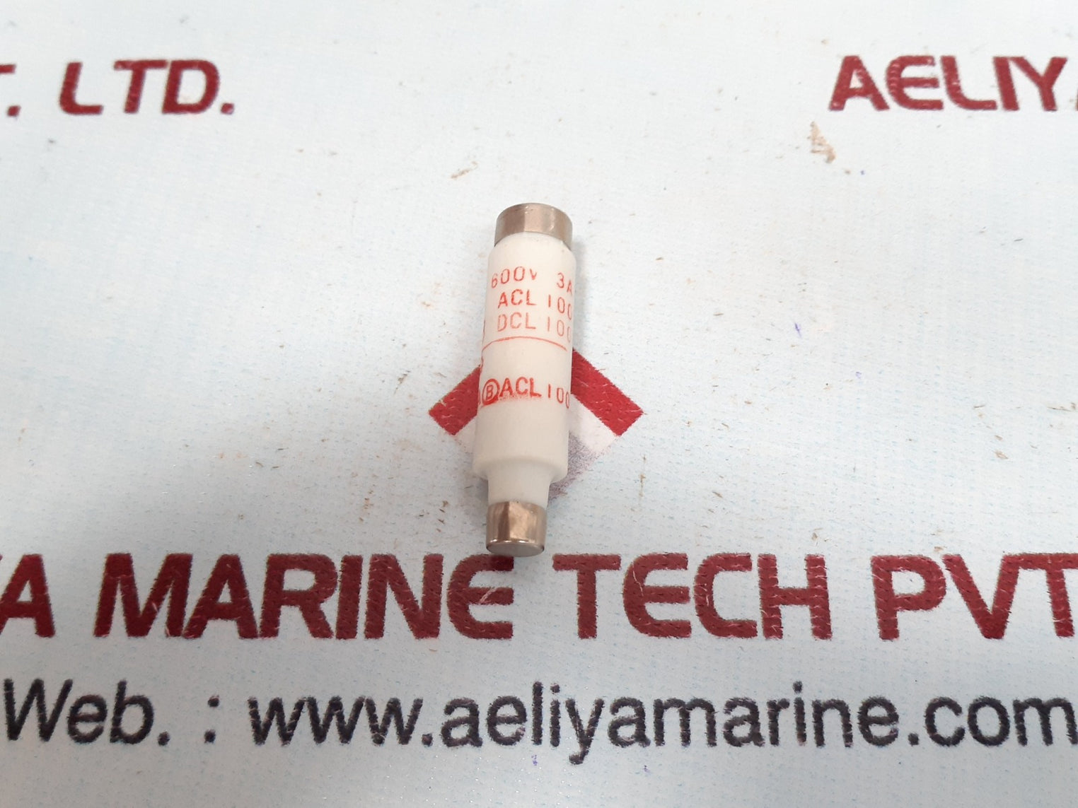 Set of 8x Fuji electric bla 003 ceramic fuse 600v 3a acl 100