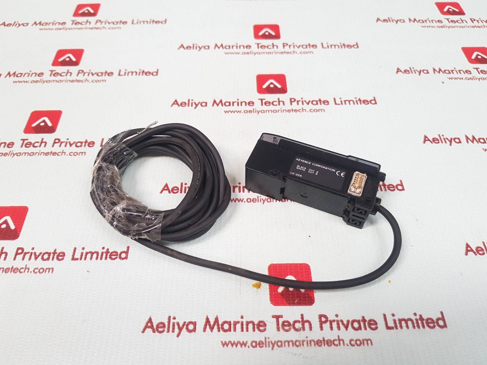 Keyence lv-22a digital laser optic sensor