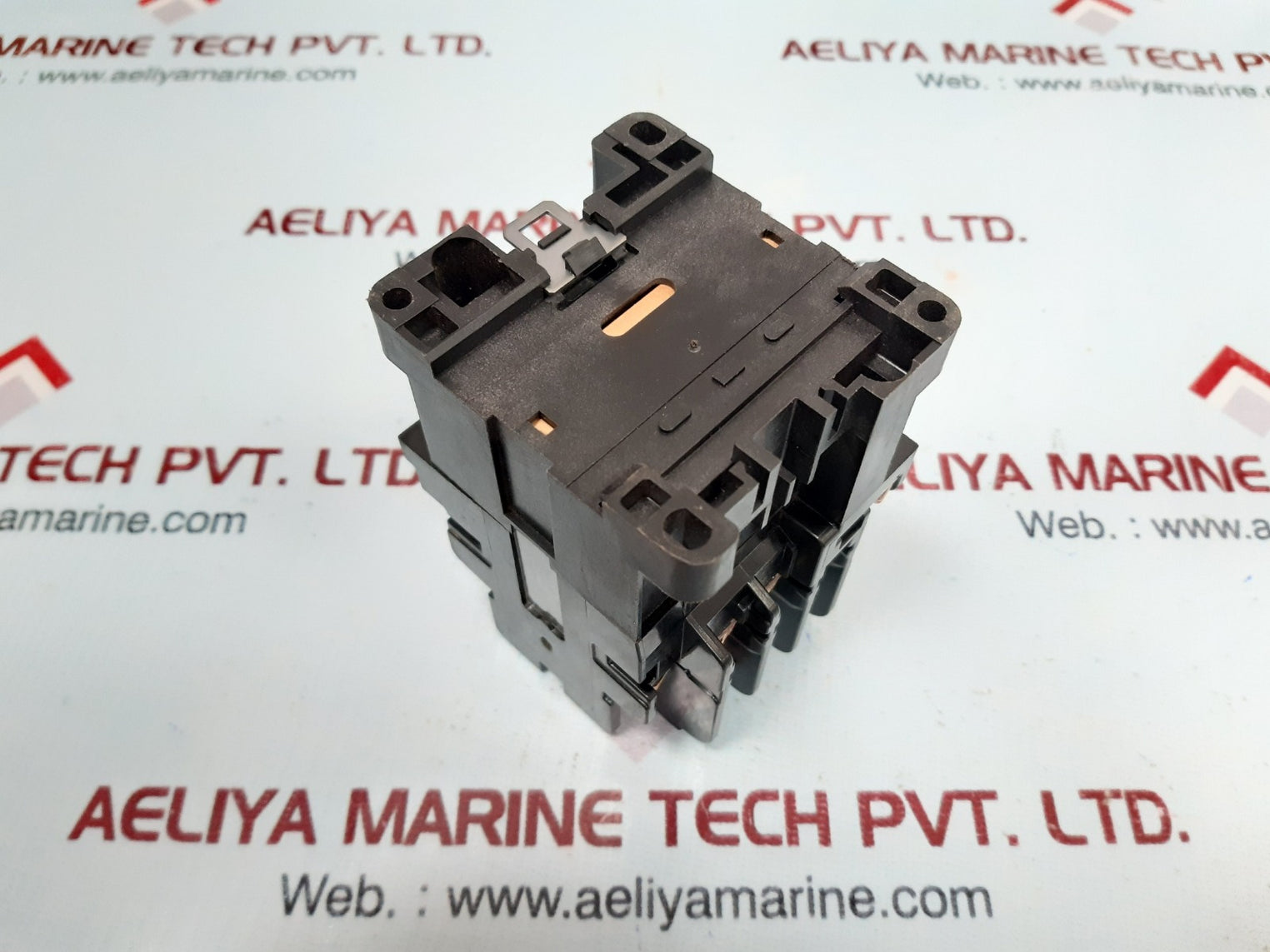 Hitachi h20 ac magnetic contactor ac600v