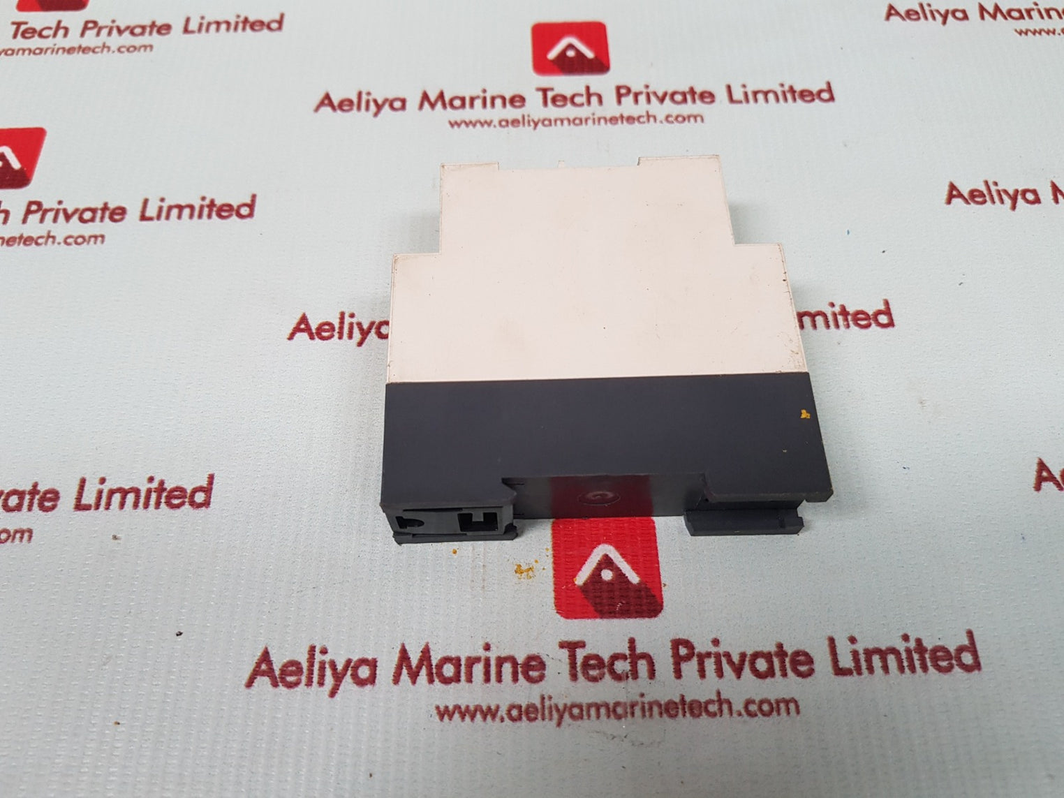 Schneider electric Telemecanique rm4ua33m control relay 