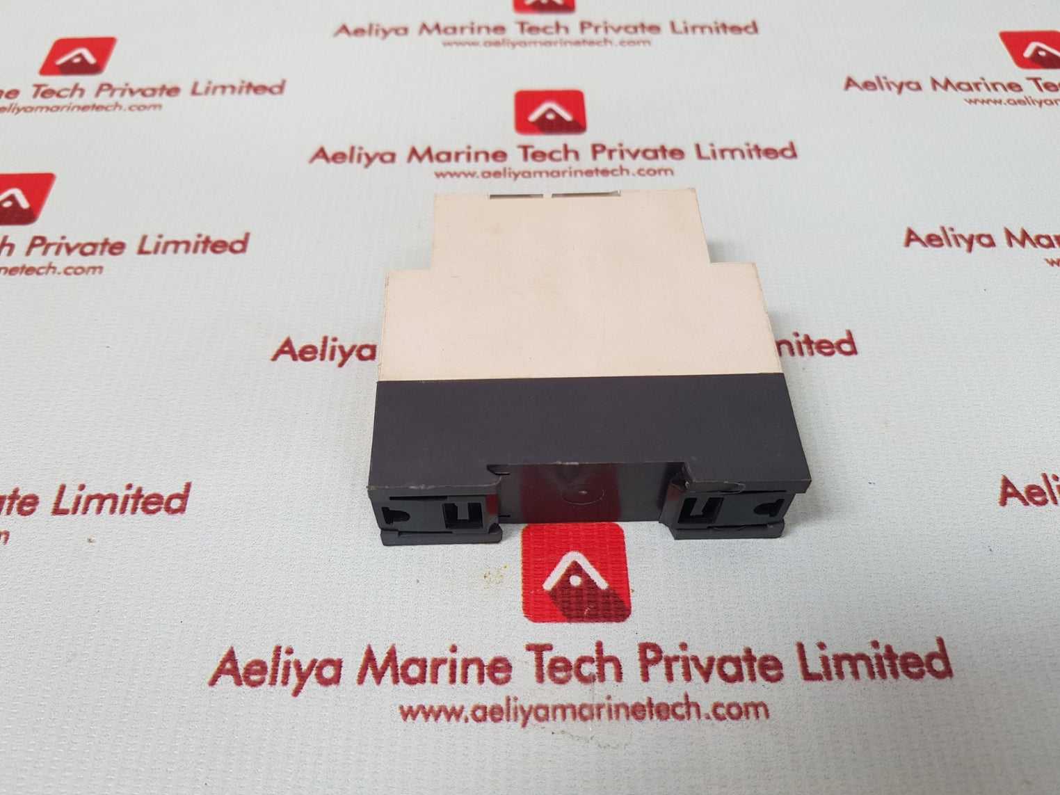 Telemecanique/schneider electric  rm4tr31 control relay 