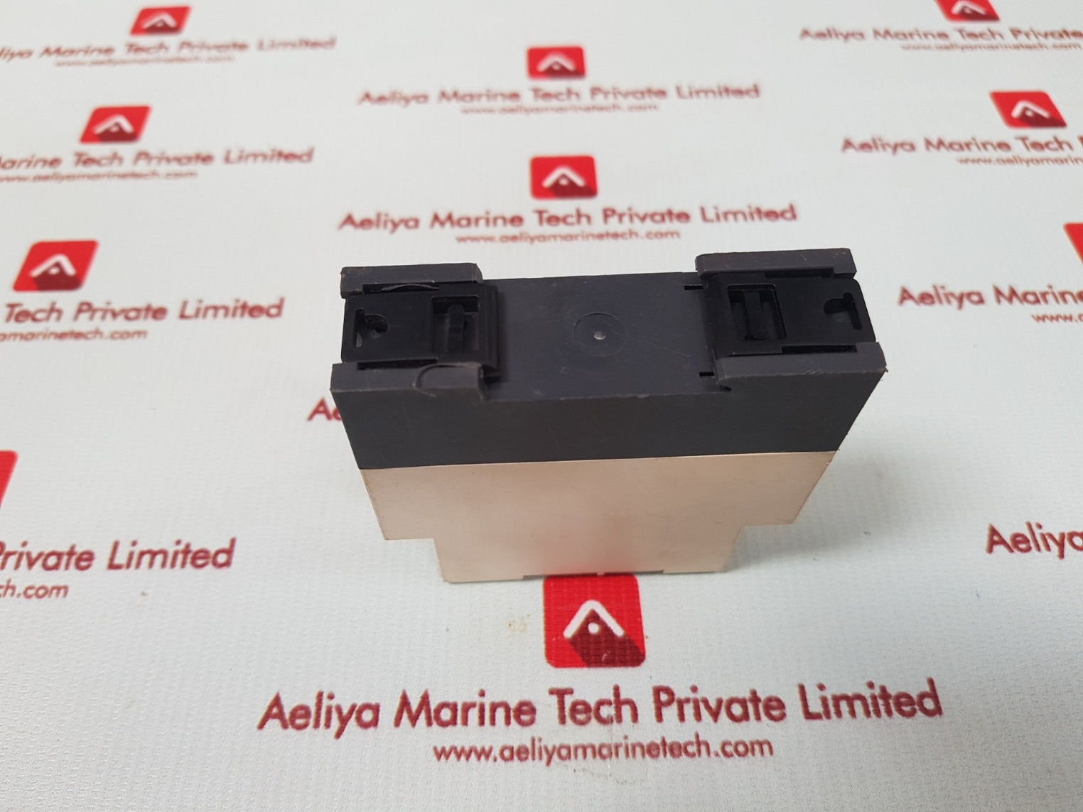 Telemecanique/schneider electric  rm4tr31 control relay 