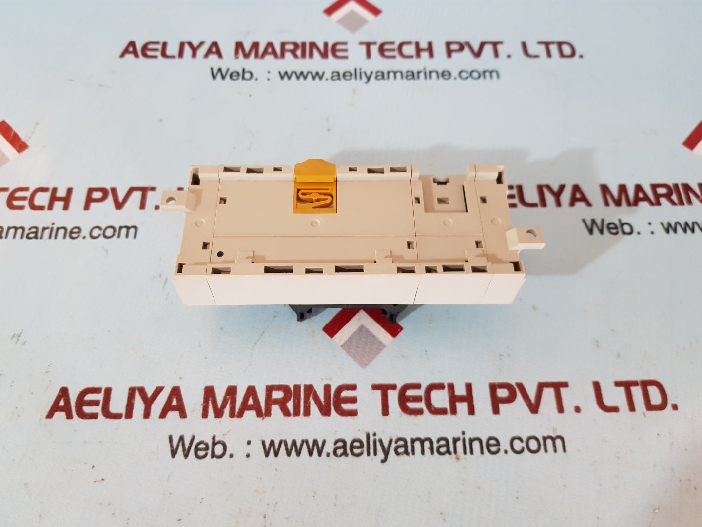 Omron xw2b-20g5 plc terminal