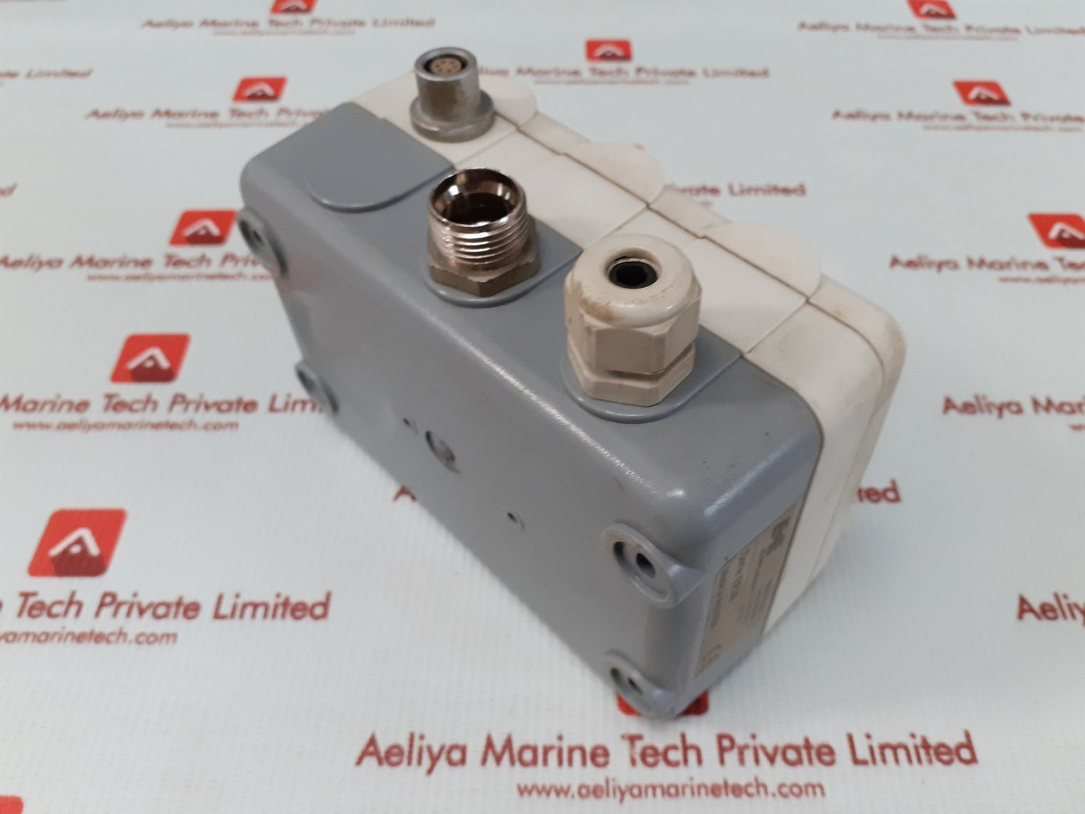 E+E elektronik ee36 moisture and temperature transmitter