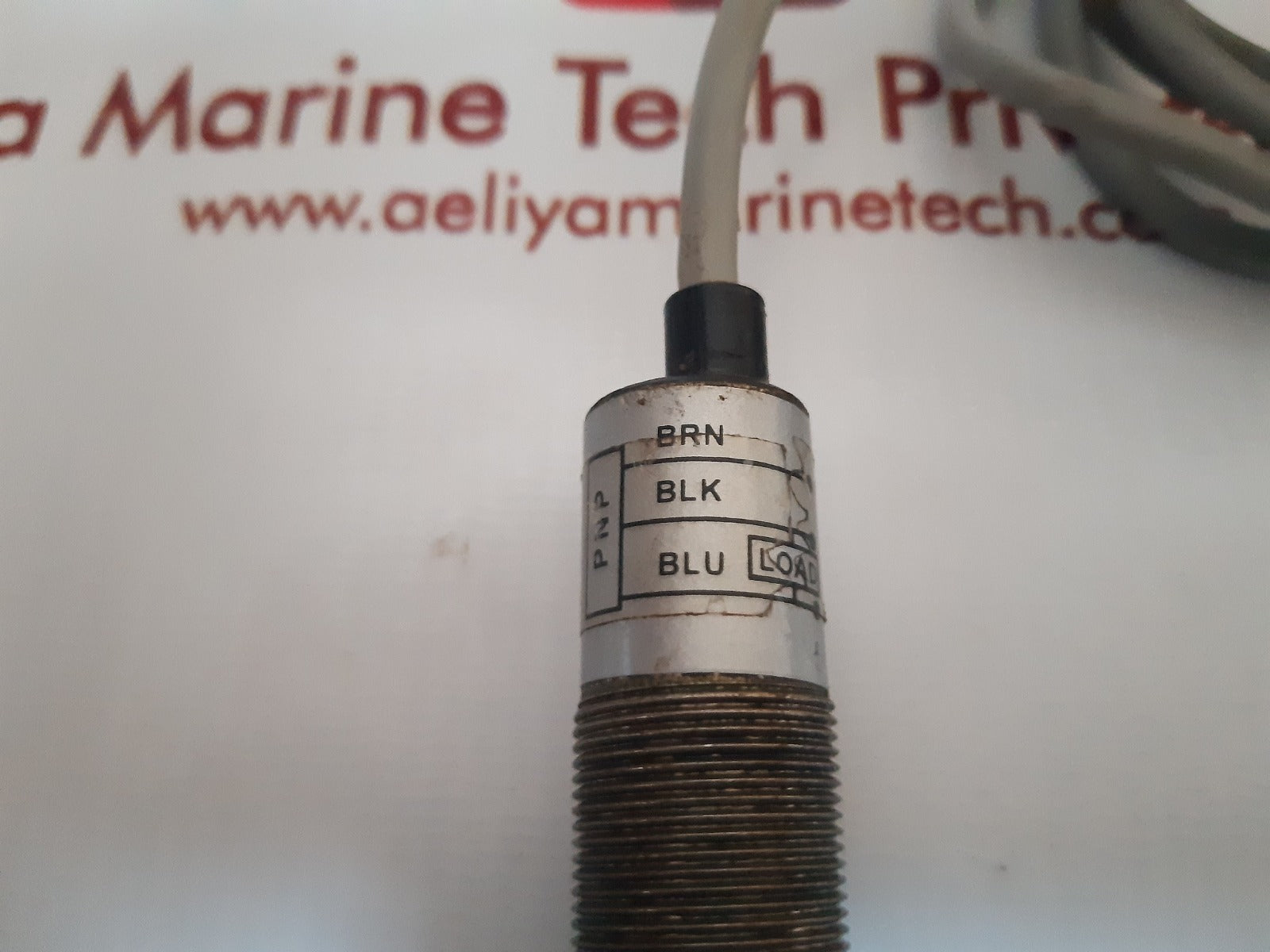 Hcpl proximity sensor 5-40 vdc