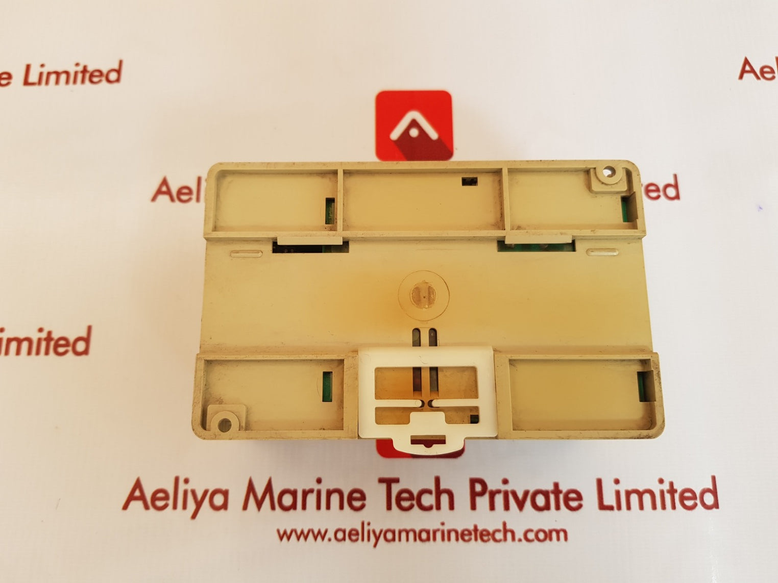 Idec micro 3 fc2a-c16a4 programmable logic controller