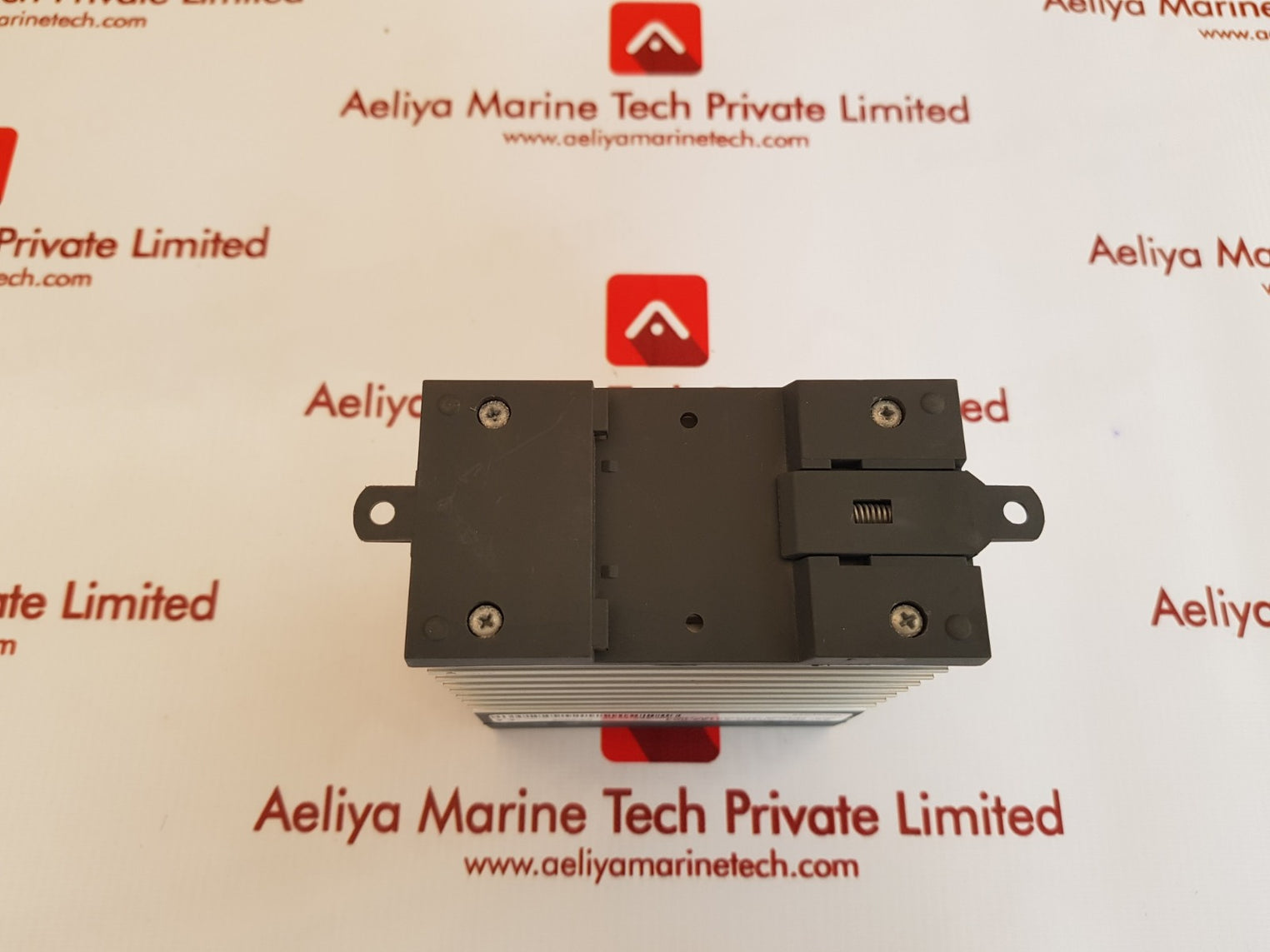 Honeywell cd 3000s 1ph/45a/230v/240v/no/ssr/zc/ef solid state thyristor unit