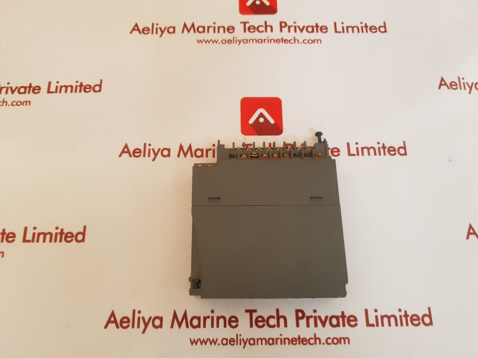 Honeywell 2mlf-dc8a output module 