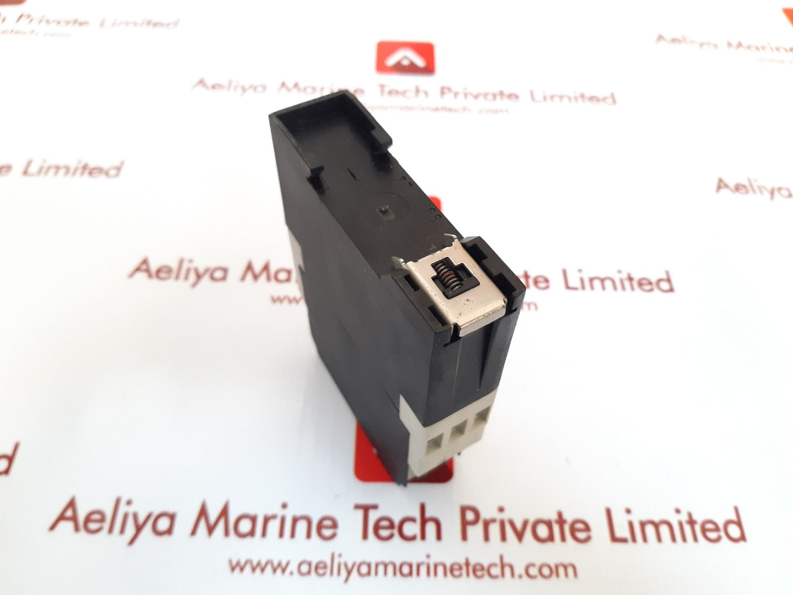 Telemecanique re4 tp13bu relay