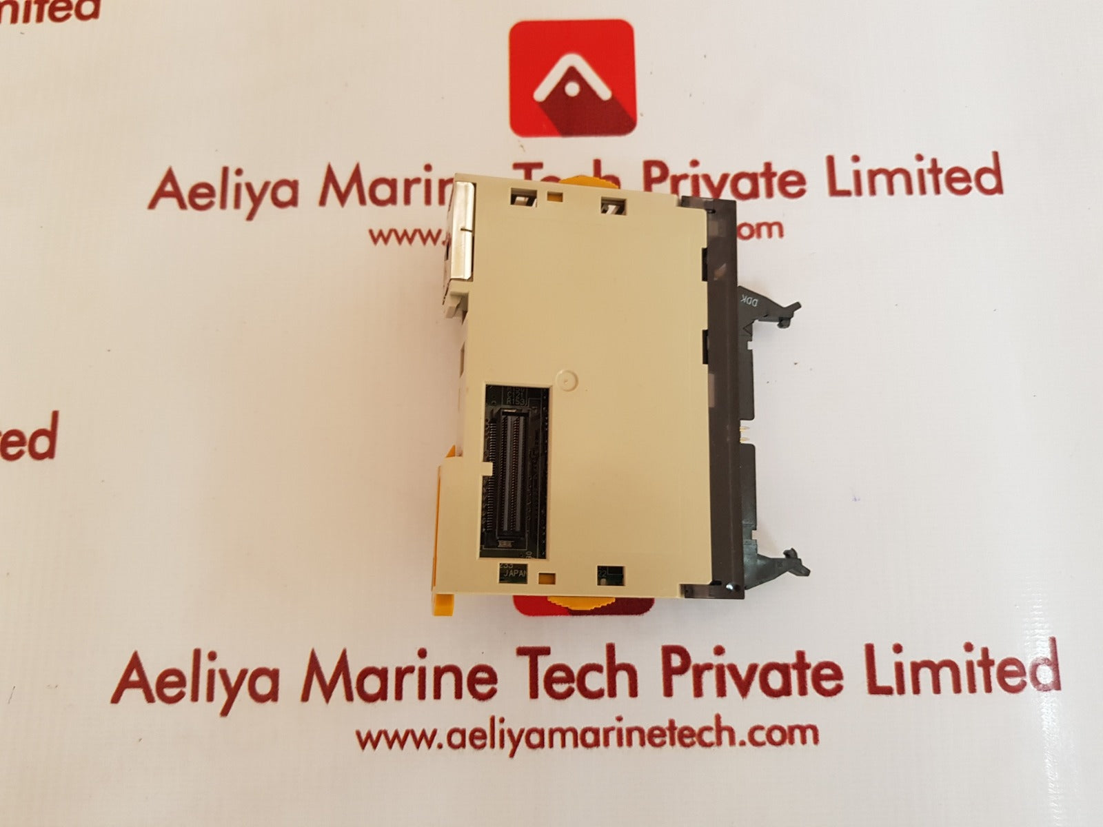 Omron cj1w-od233 output unit