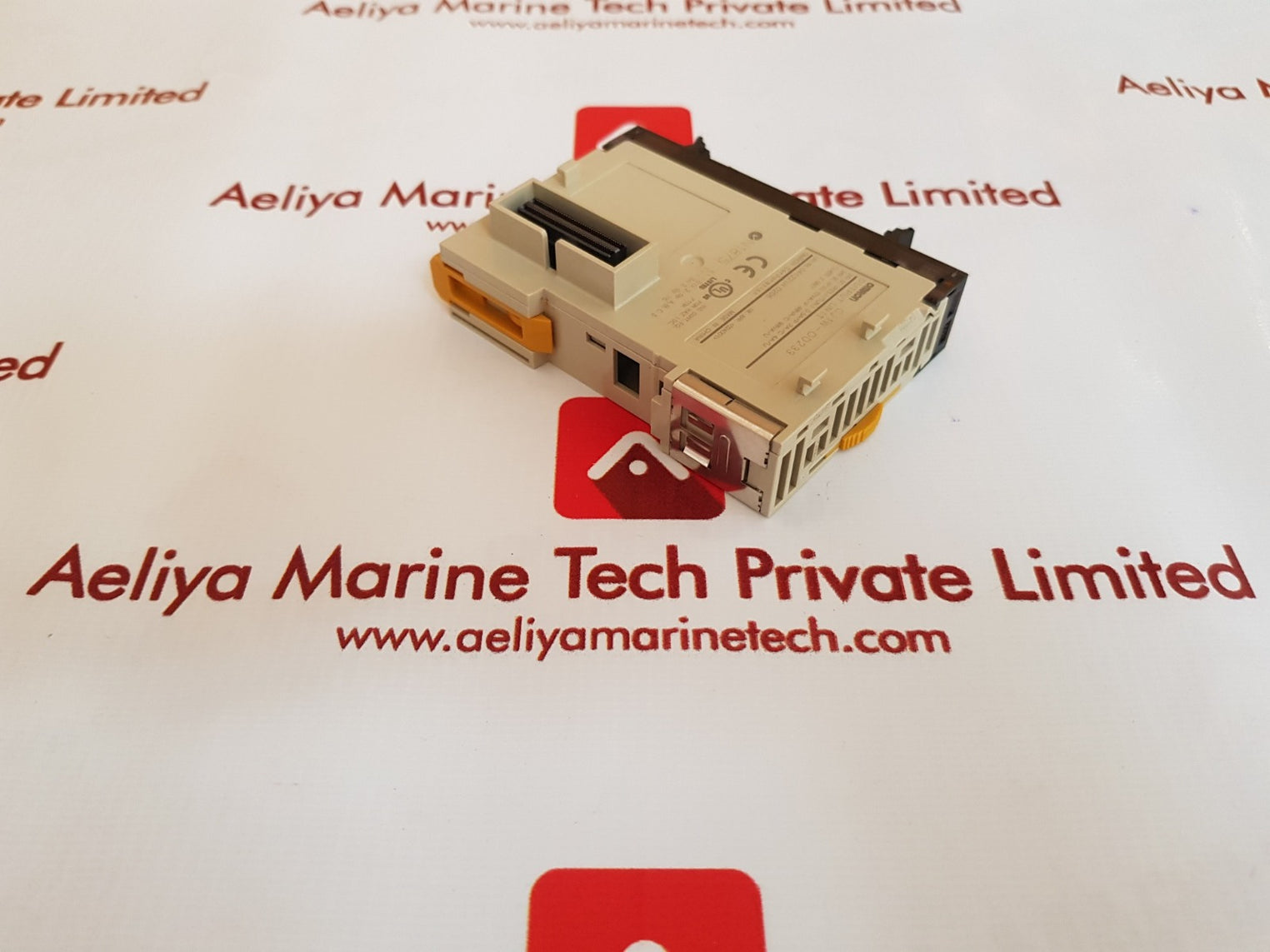 Omron cj1w-od233 output unit