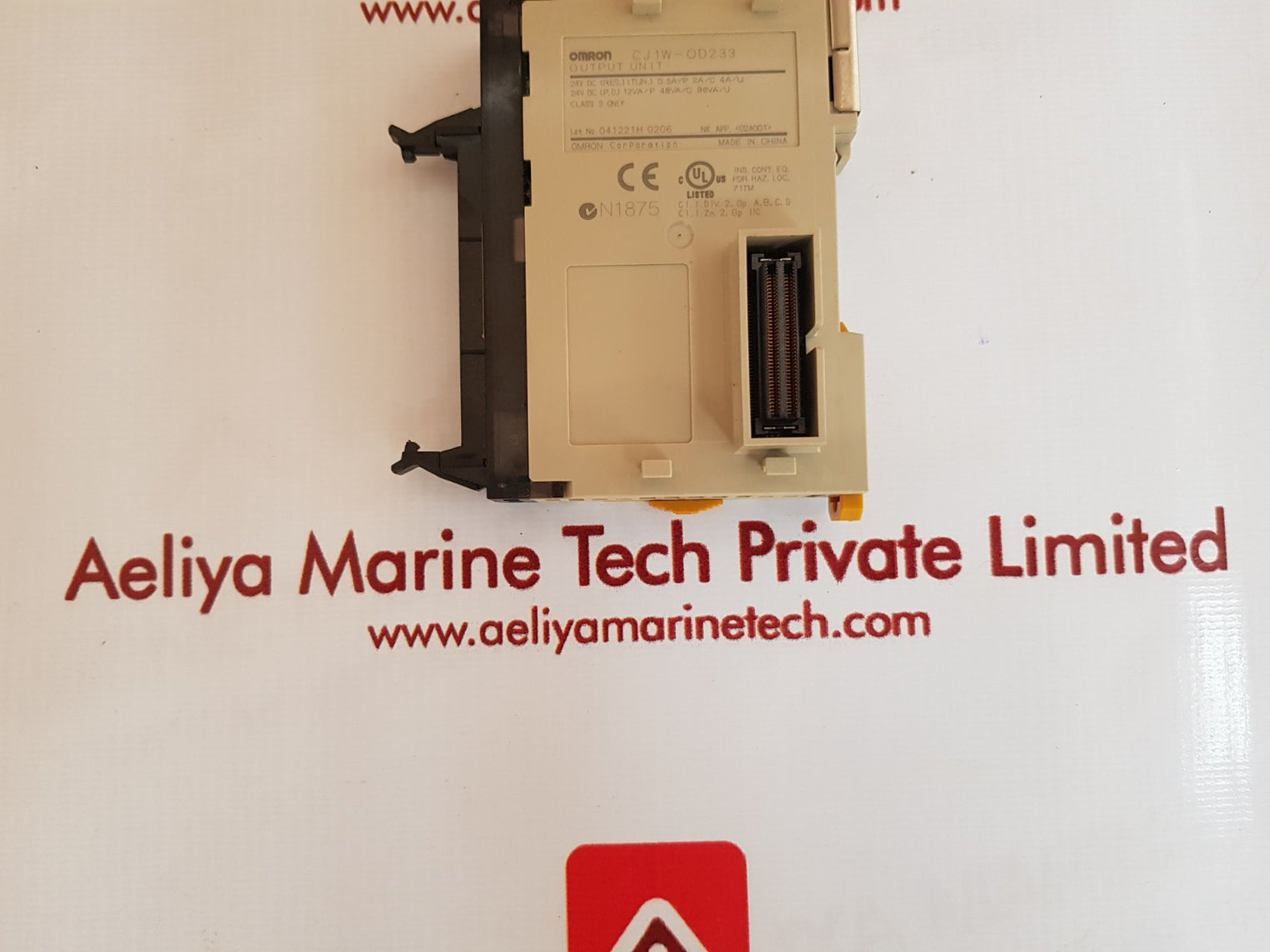 Omron cj1w-od233 output unit