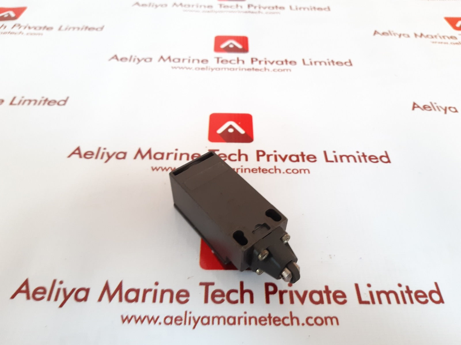Schmersal zr 235-11z limit switch