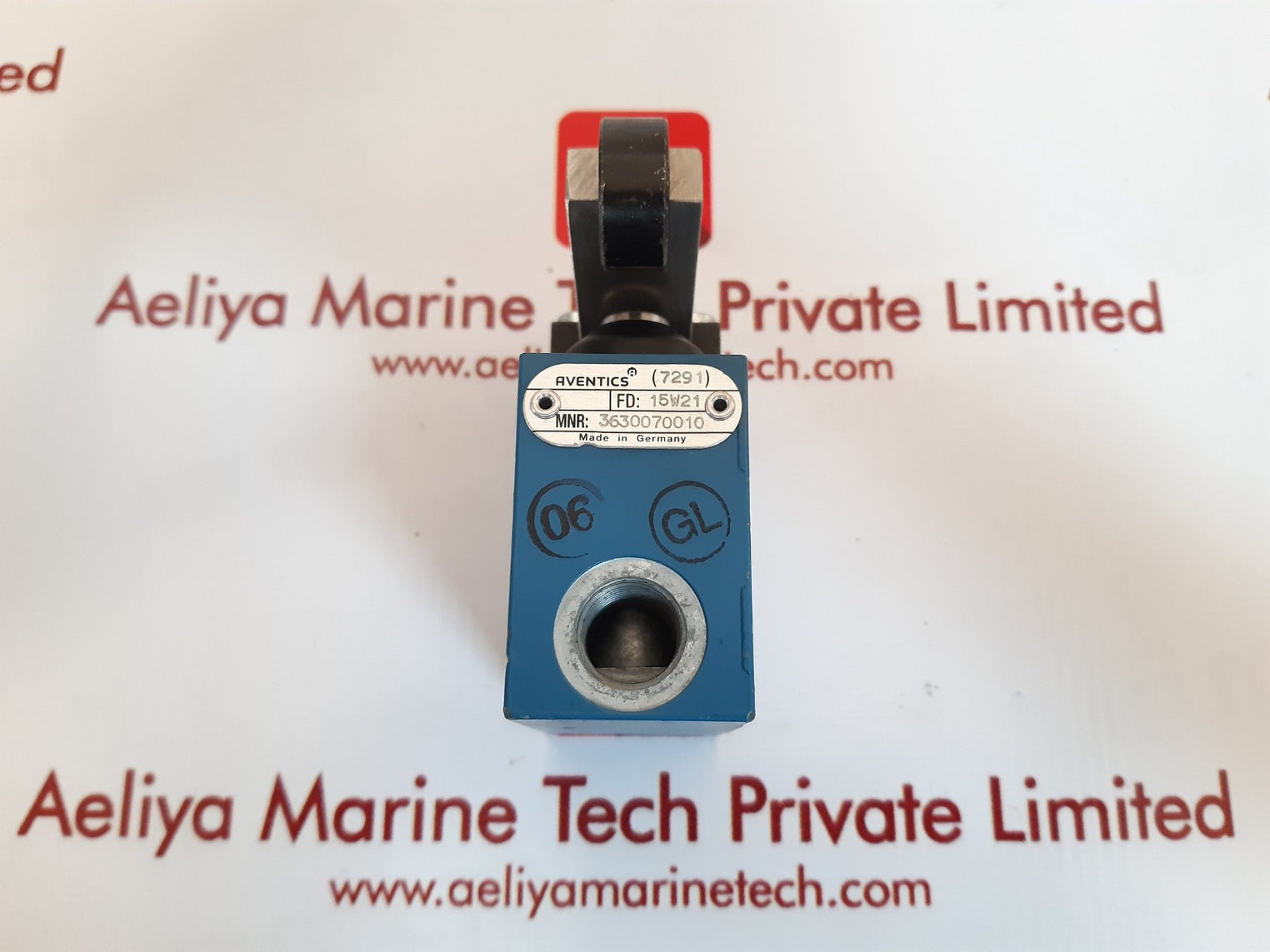 Aventics /Rexroth 3630070010 pneumatic directional valve 