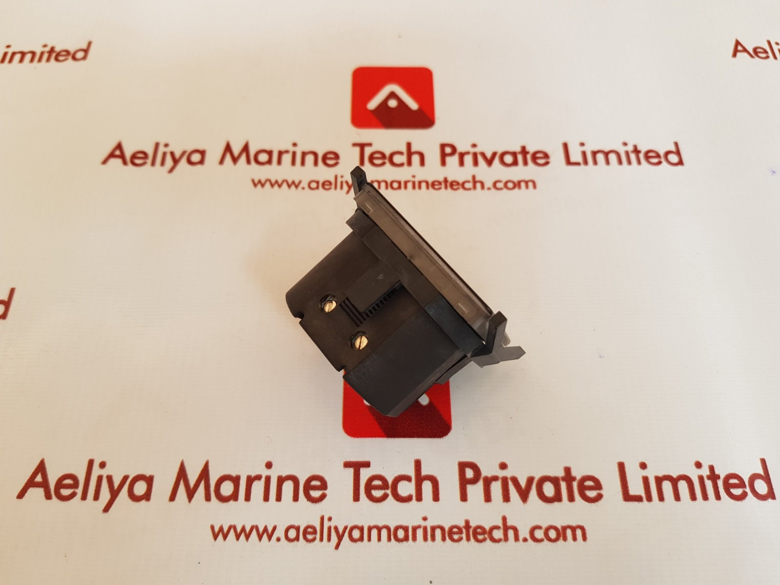 220-240v 60hz ip-40 hour meter 