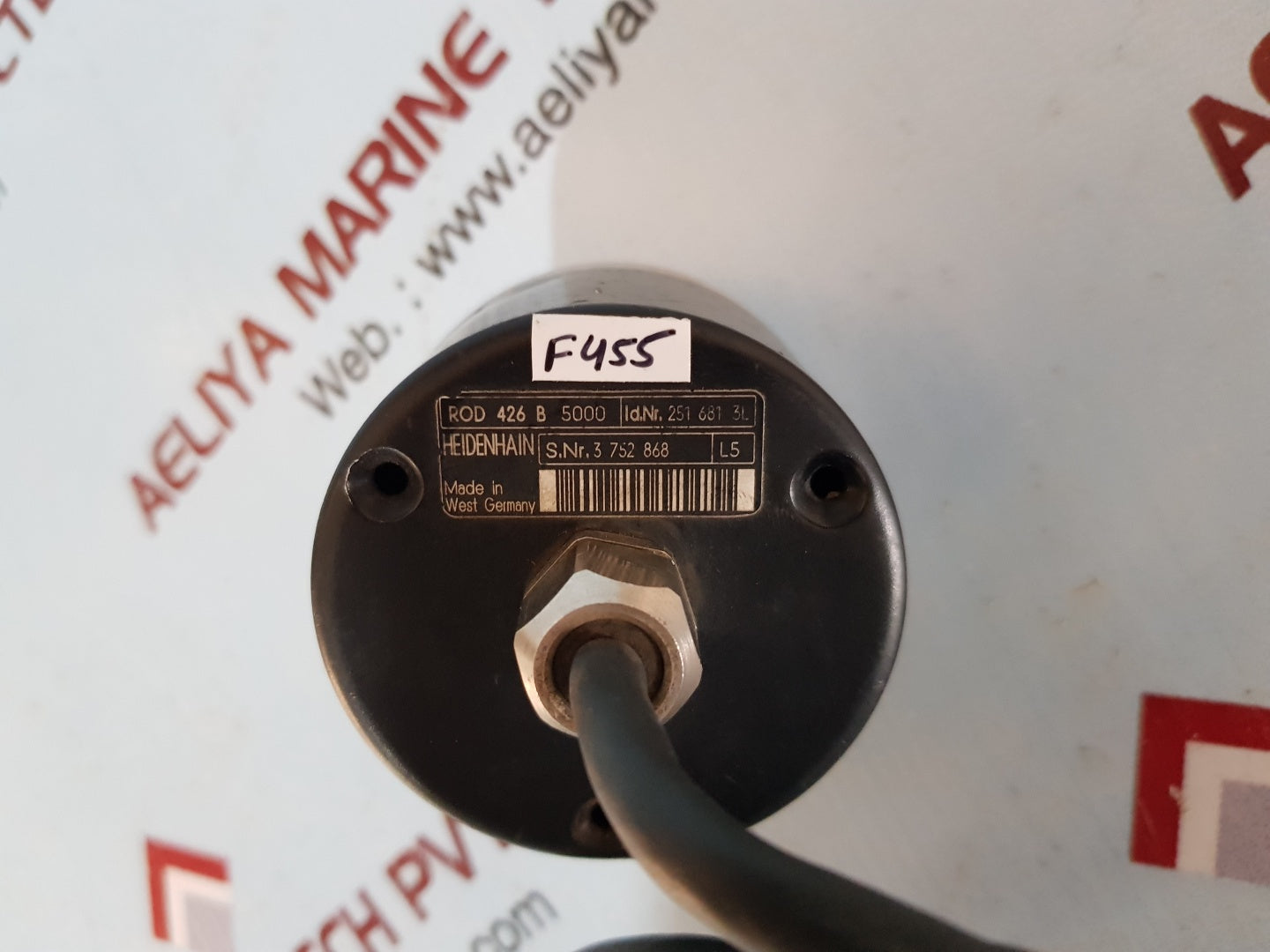 Heidenhain 251 681 3l  incremental rotary encode rod 426b 5000