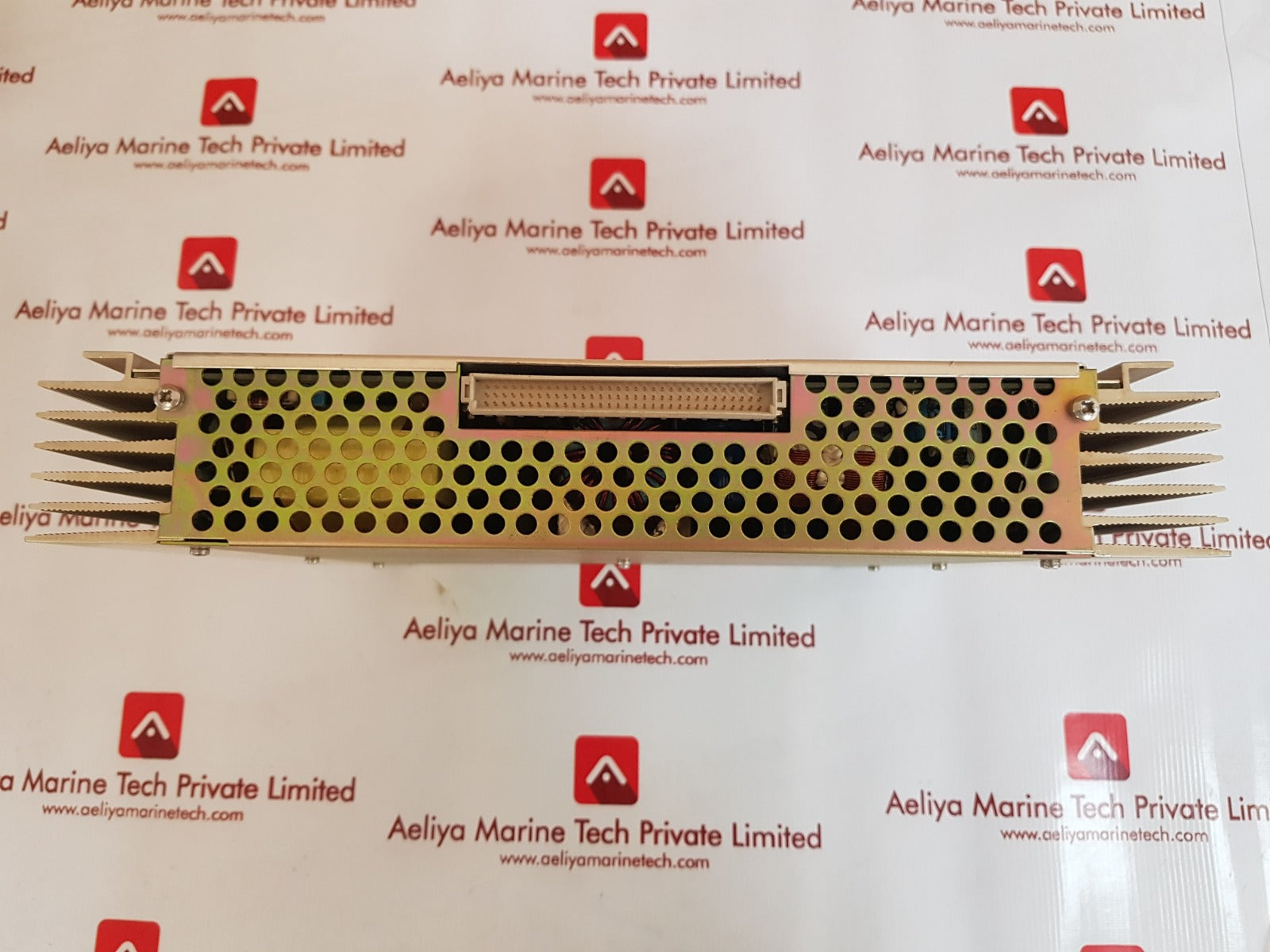 t65800823-6 rev.A 120358/3