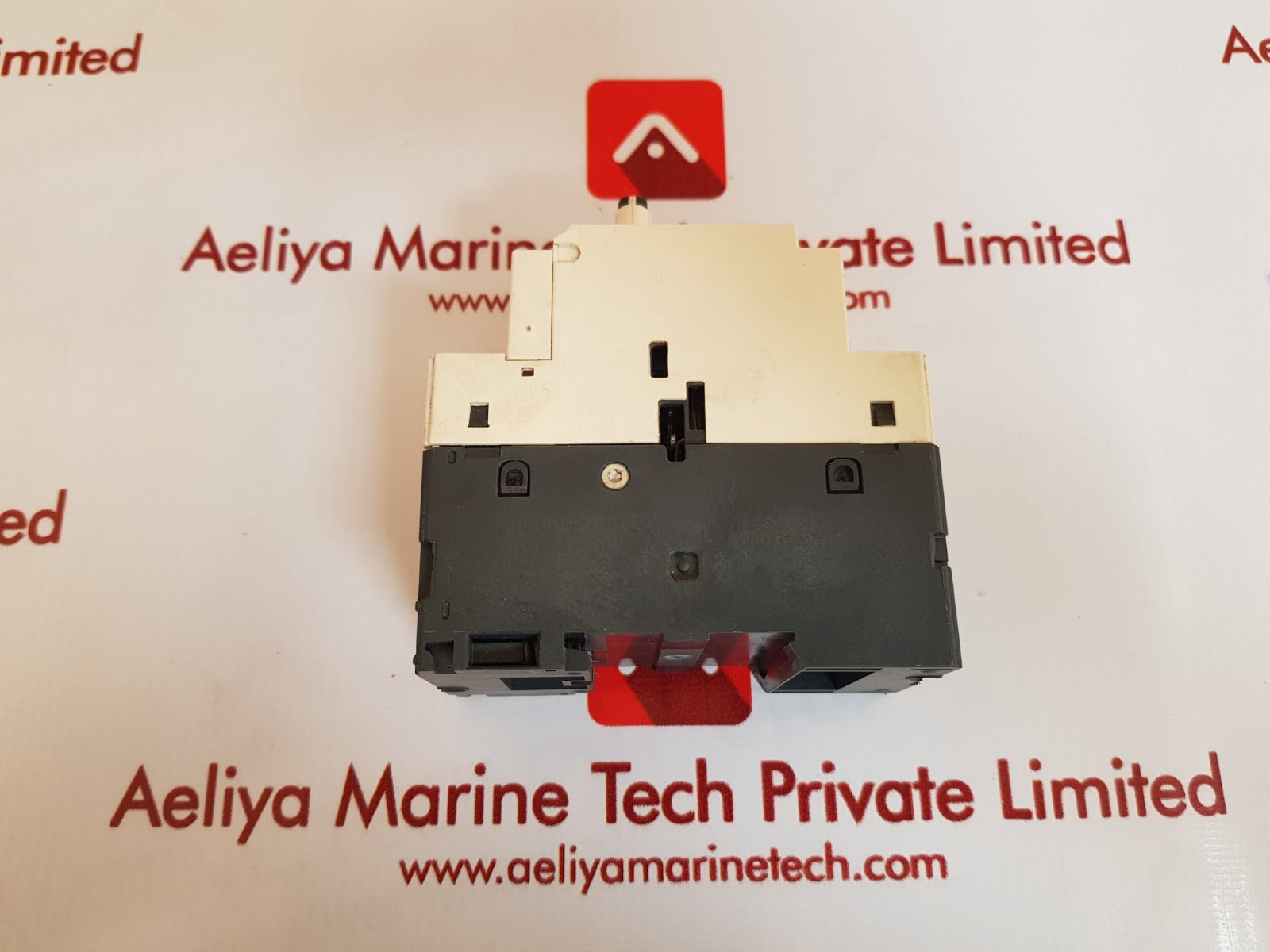 Telemecanique gv2-p 32/24-32 a motor circuit breaker