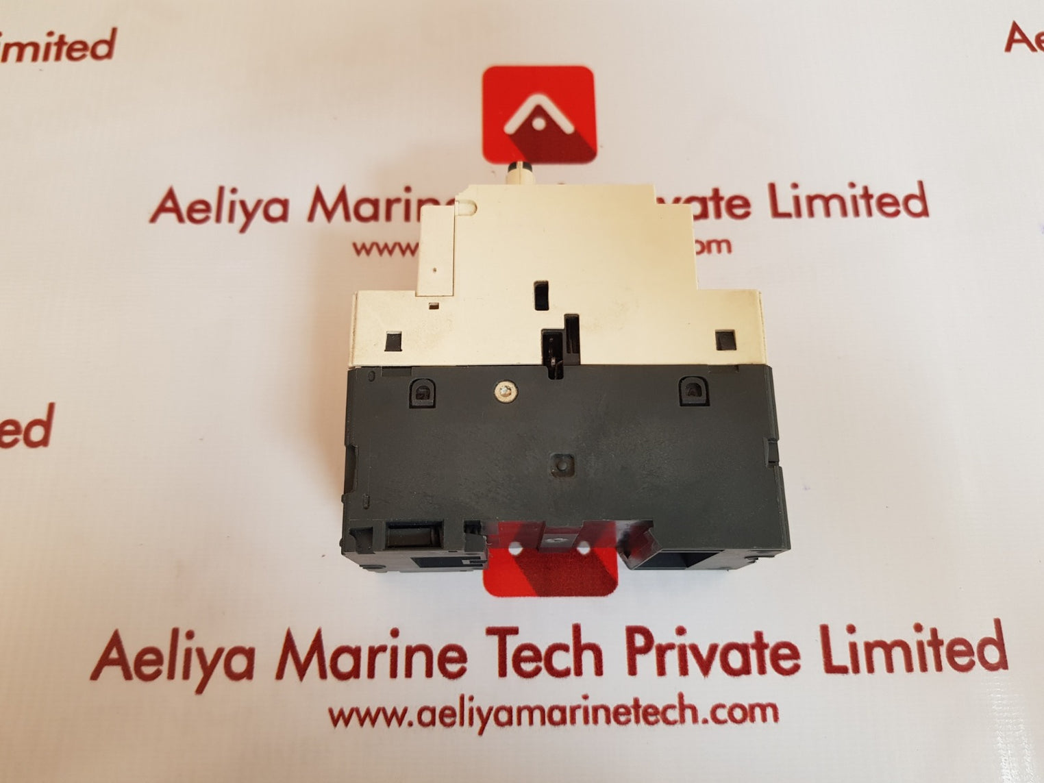 Telemecanique gv2-p 32/24-32 a motor circuit breaker