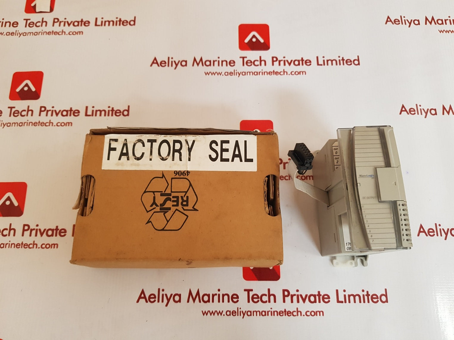 Allen-bradley 1762-ob8 digital output module ser.A rev.A