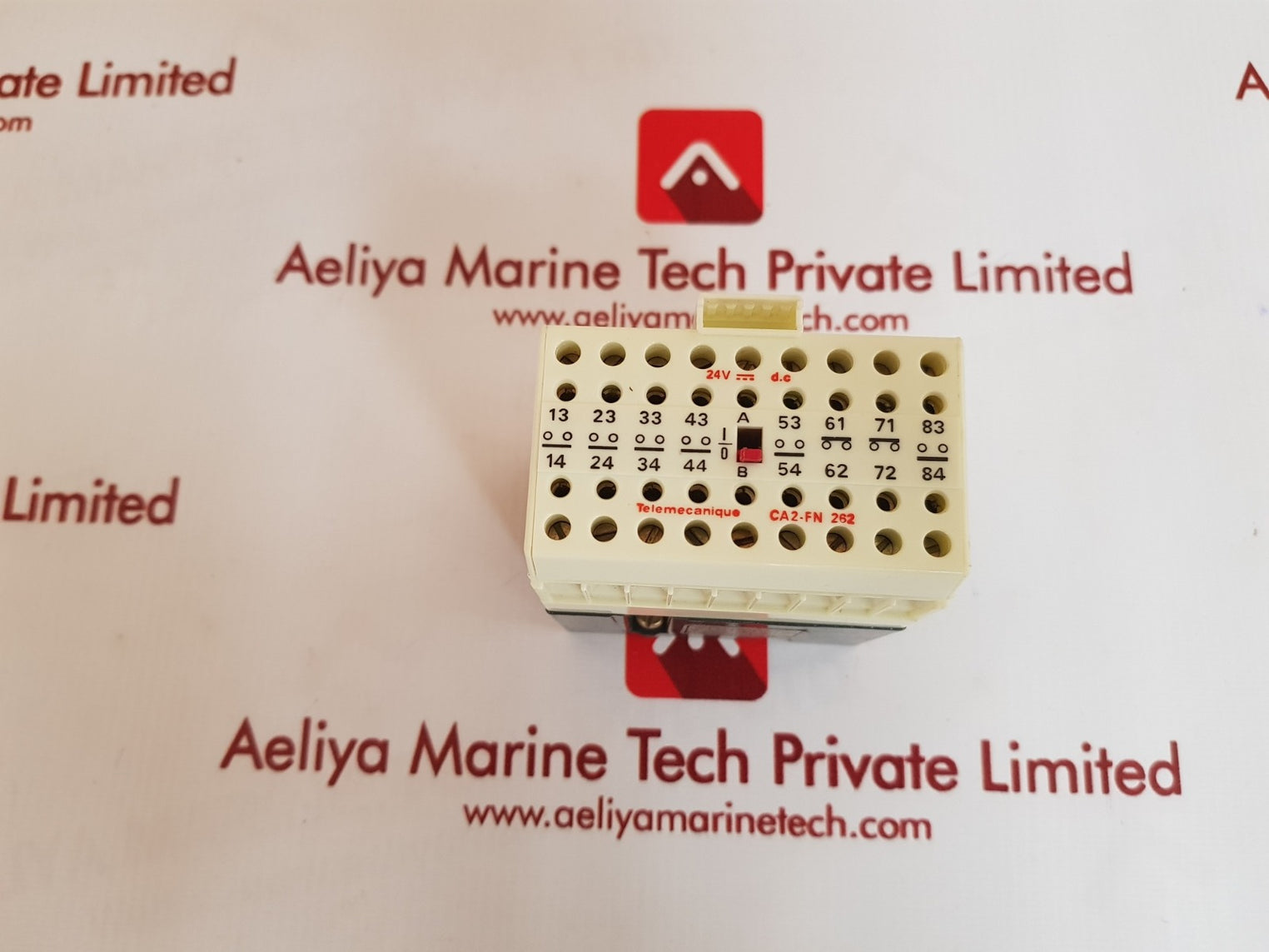 Telemecanique ca2-fn 262 control relay 24v dc 