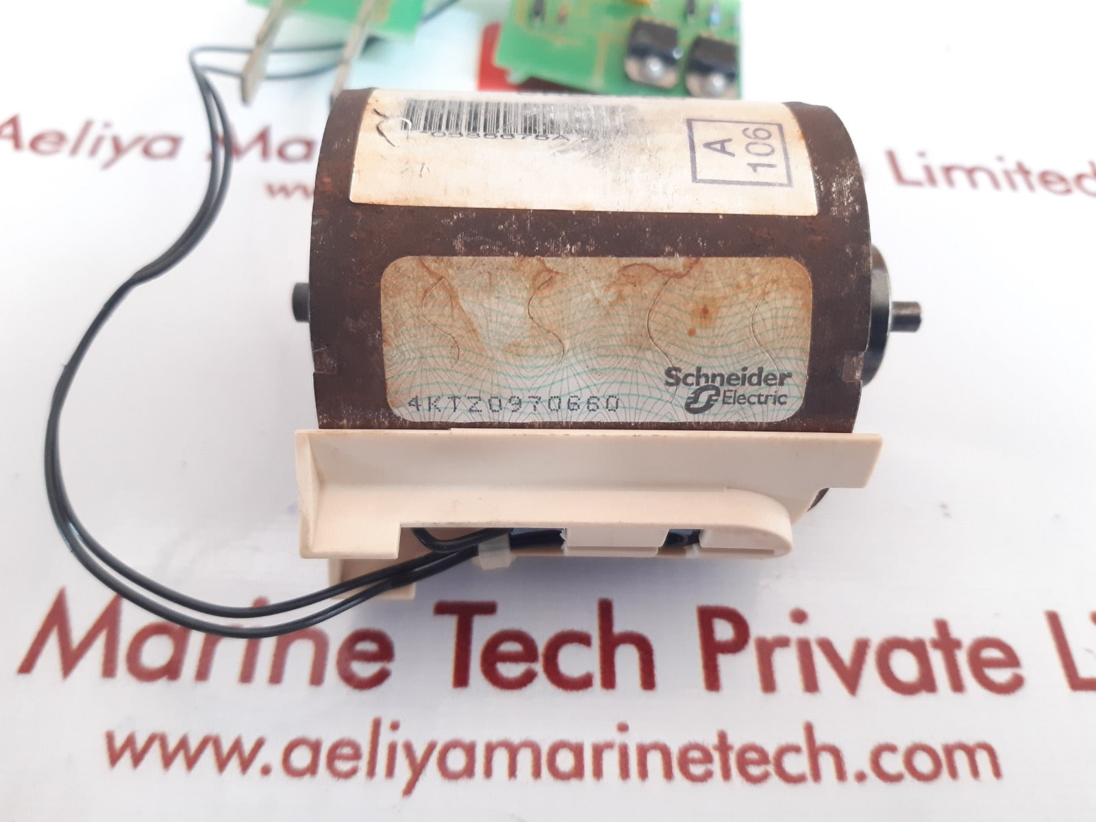 Schneider electric 685 675 undervoltage  release for masterpact circuit breaker 15w 