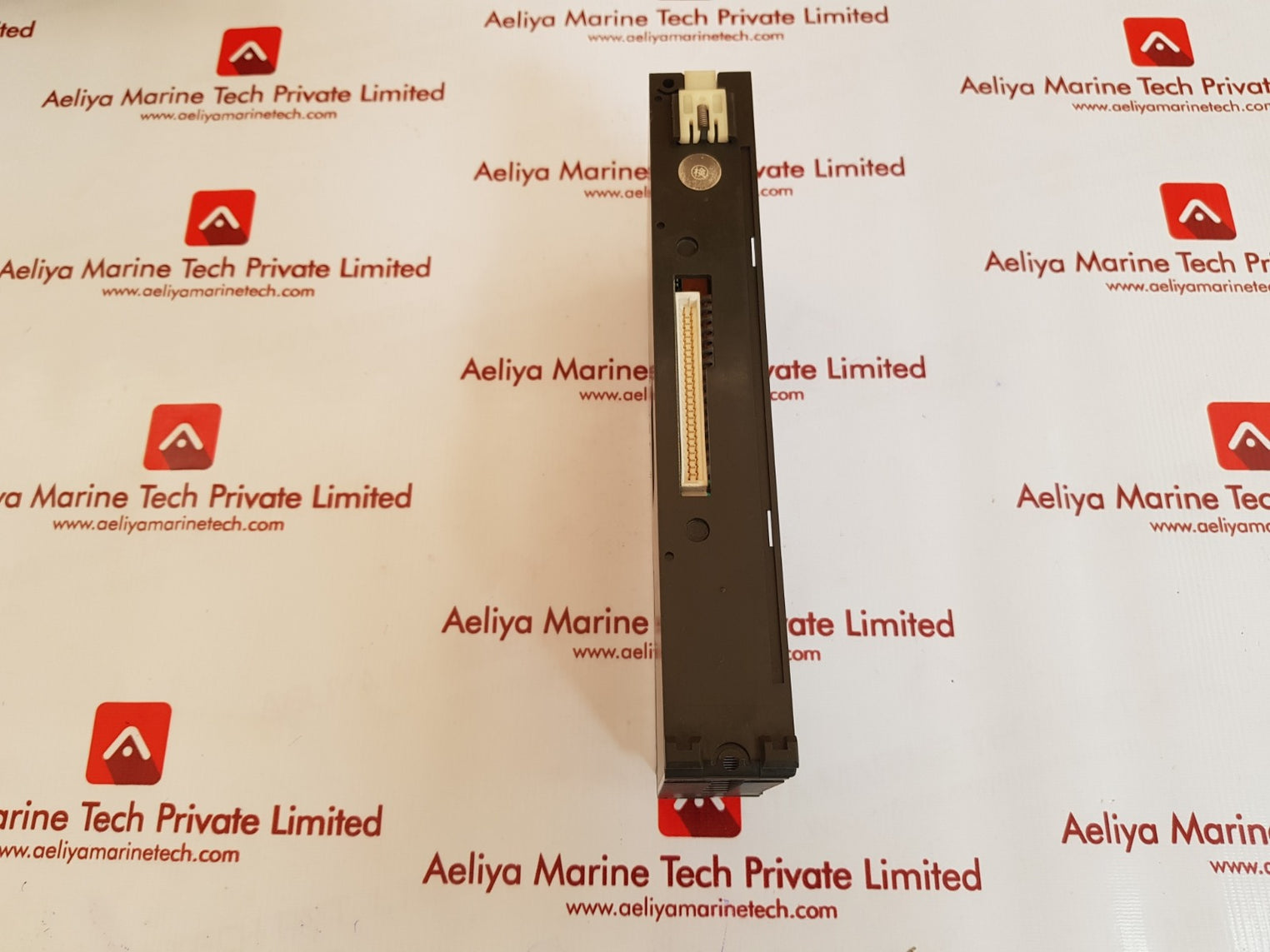 Mitsubishi ay81 b2 programmable controller