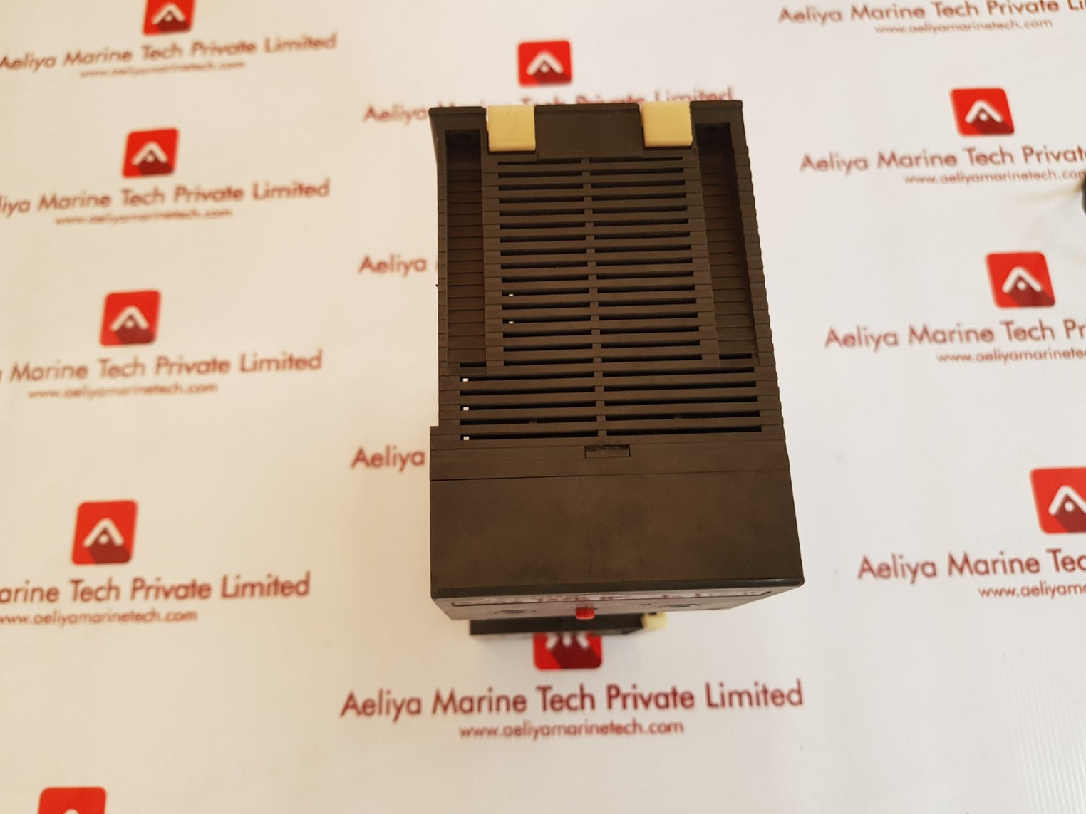 Mitsubishi a3cpu p21 programmable controller