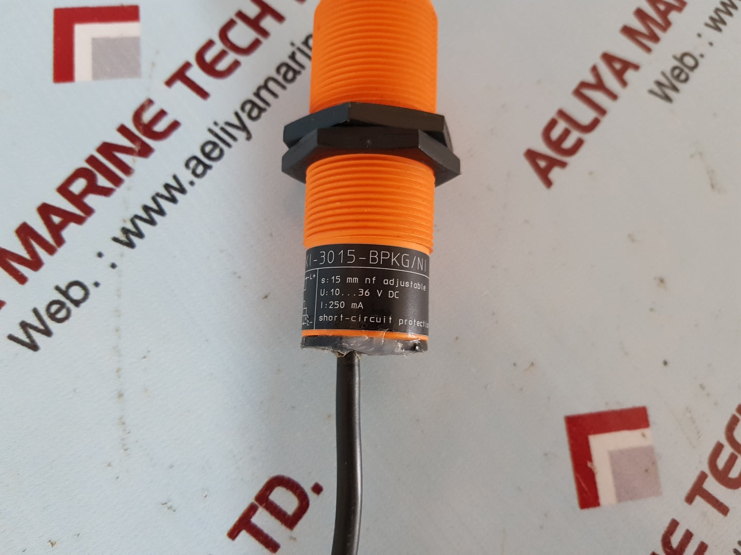 Efector ki 5002 ki-3015-bpkg/ni capacitive sensor