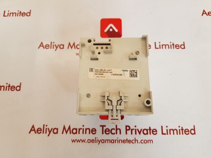 Schneider electric 33682 de mn time delay 