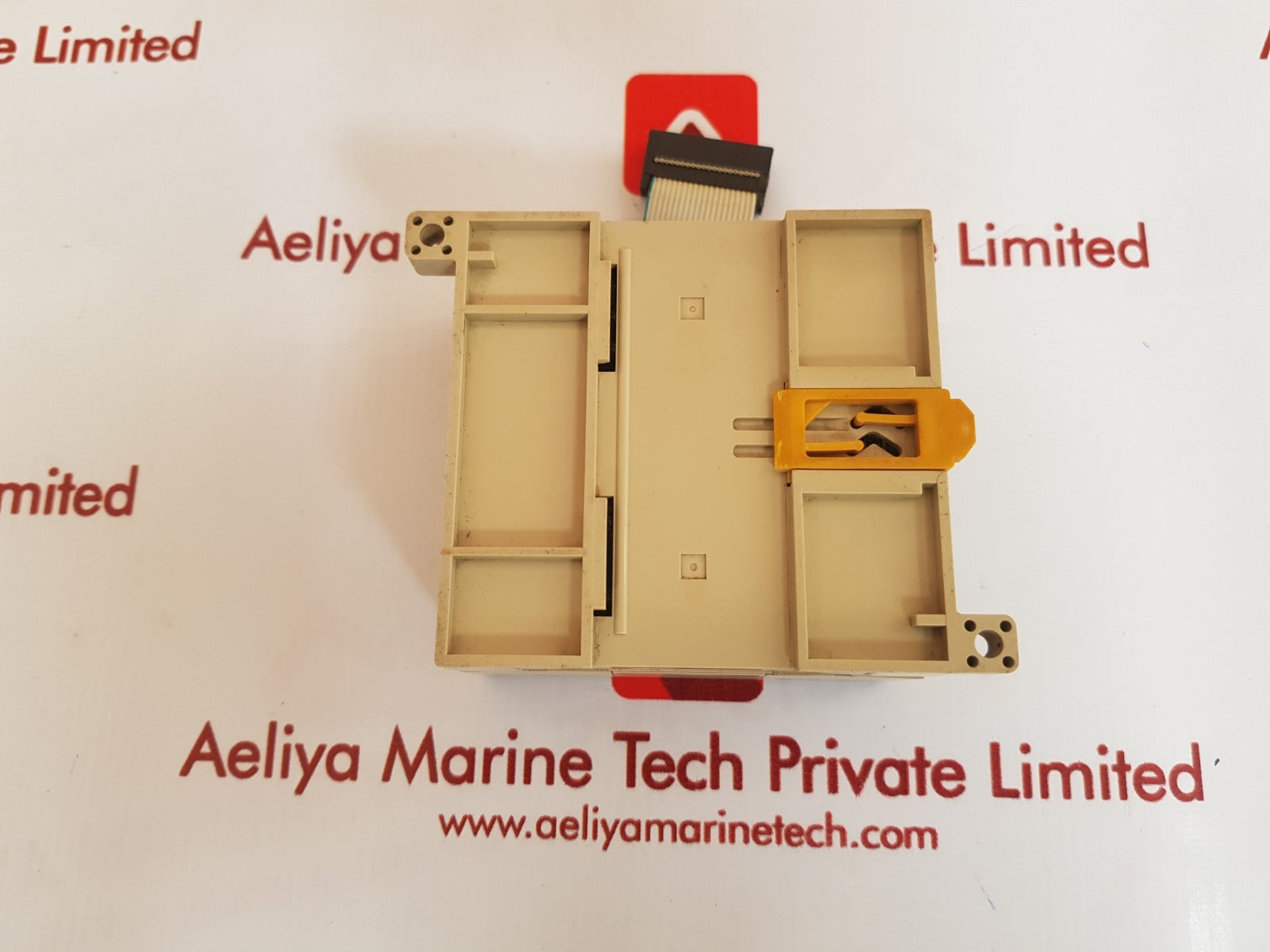 Omron cpm1a - 20edr1 input/output unit