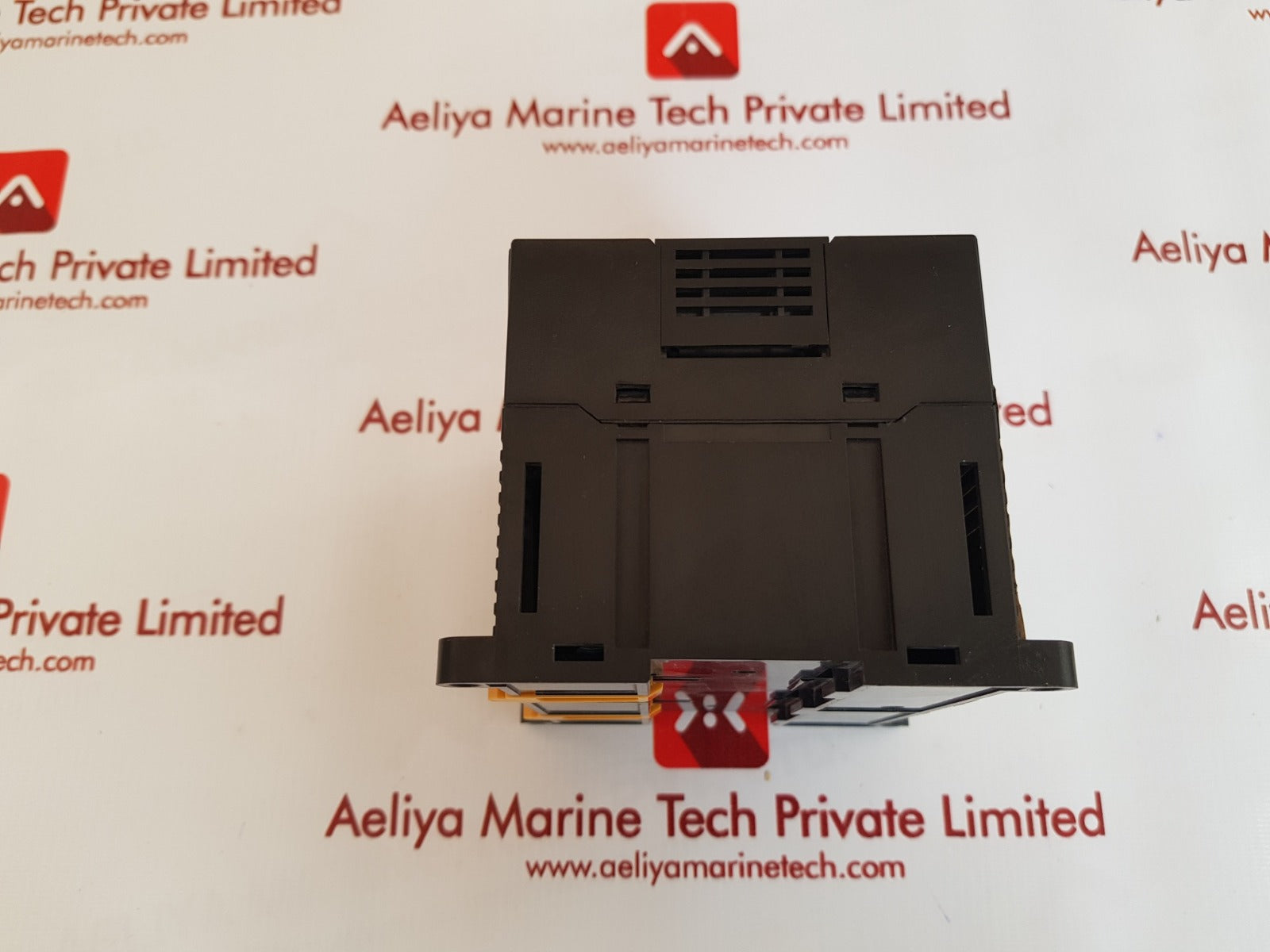 Omron cp1e-n30dr-a programmable controller