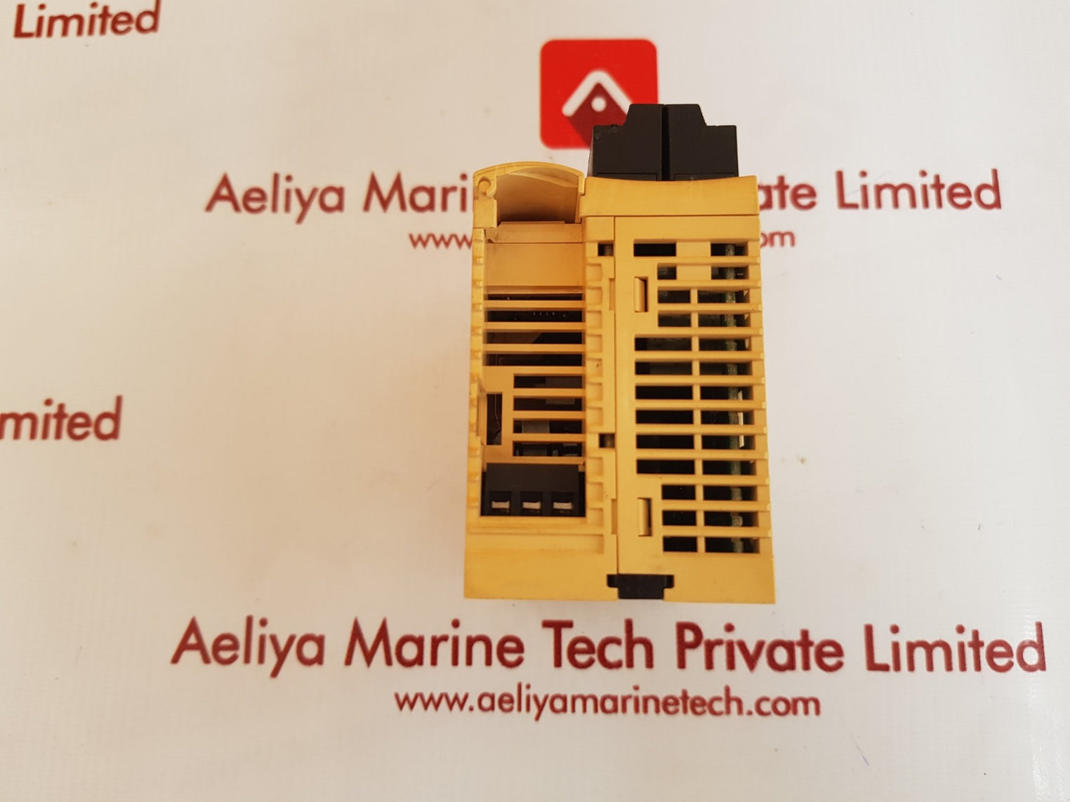 Telemecanique/schneider  twdl mda20drt plc unit 55°c