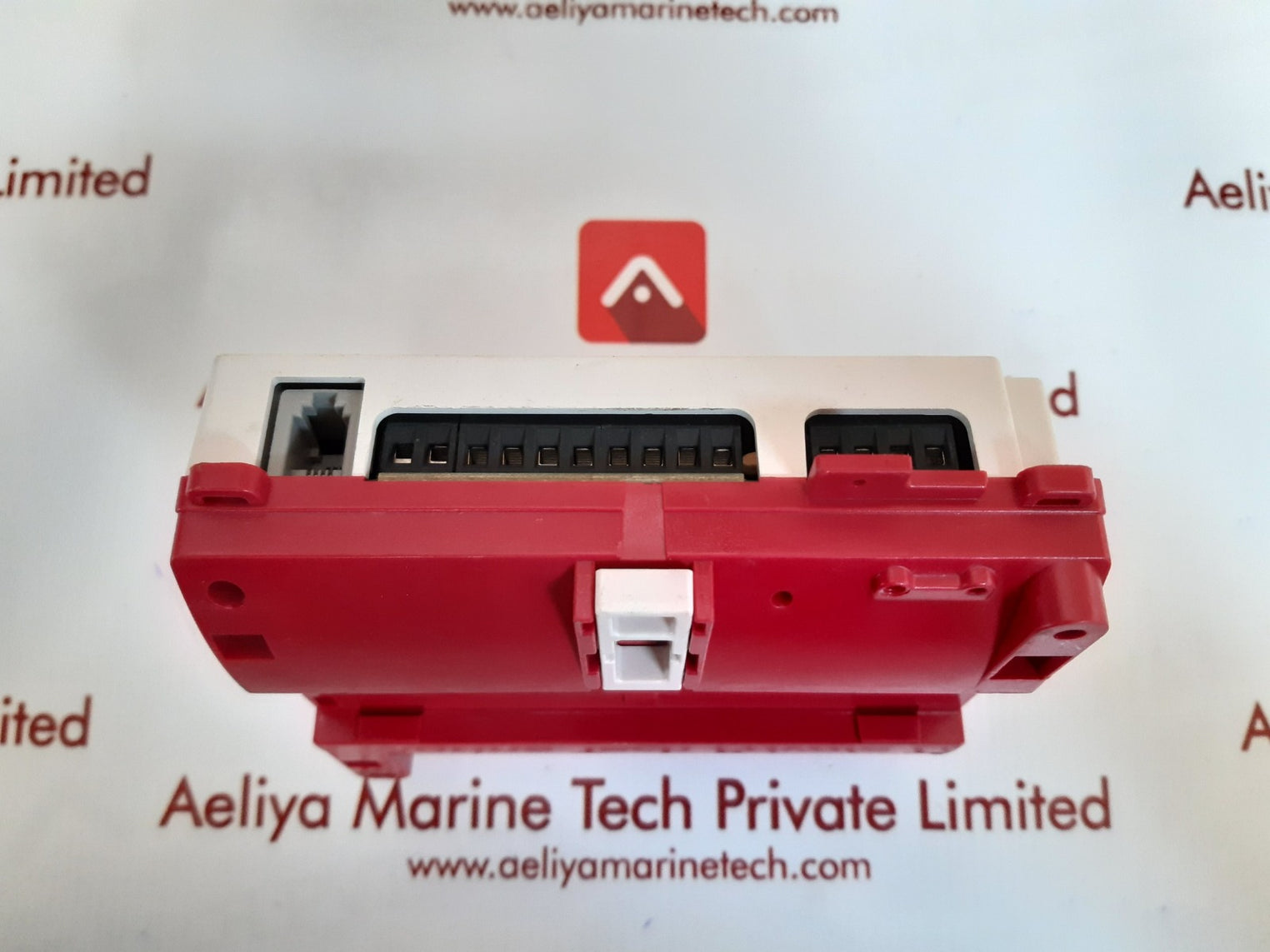 Schneider tac xenta 121 121-fc/24 programmable controller