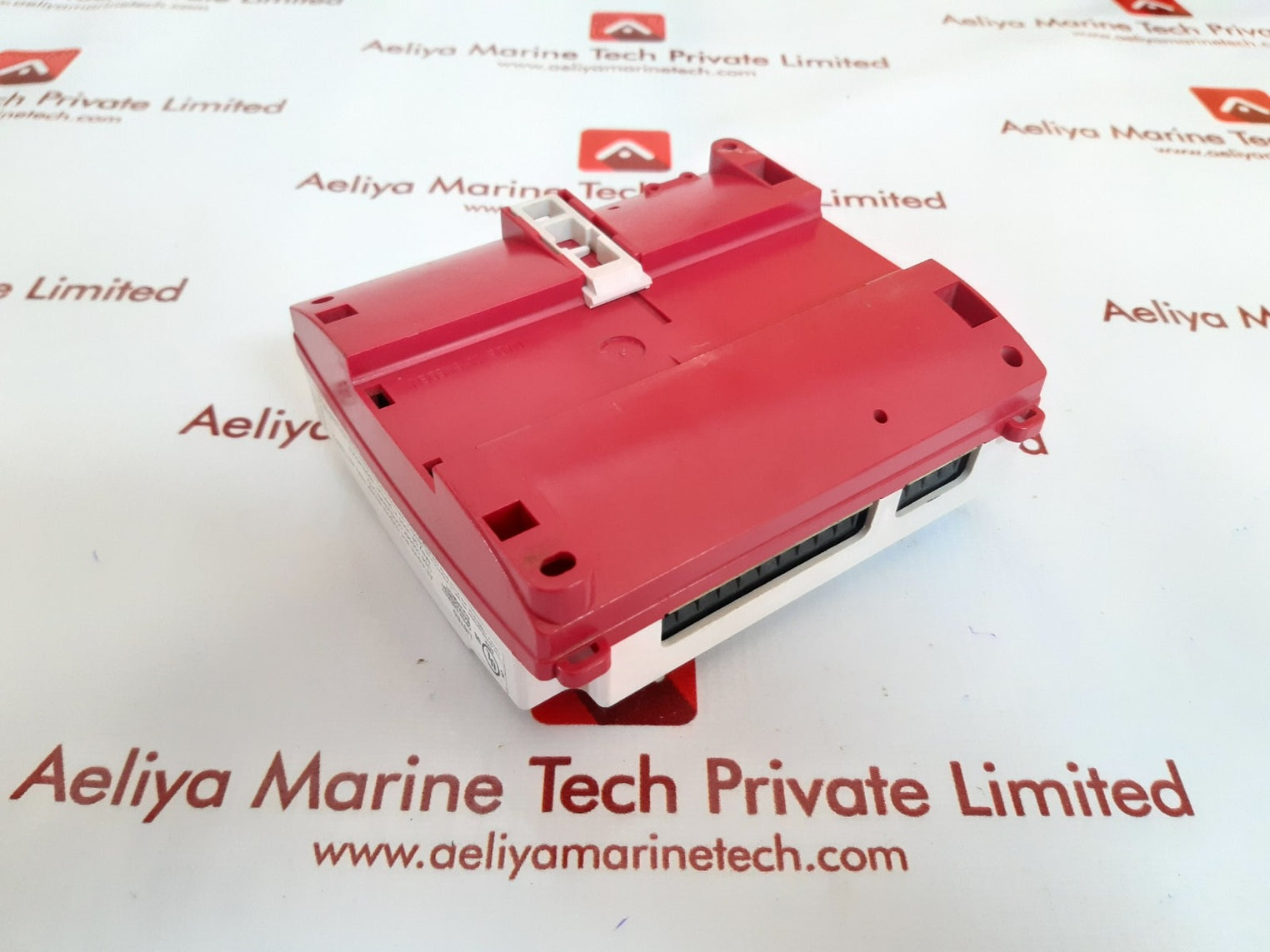 Schneider tac xenta 121 121-fc/24 programmable controller