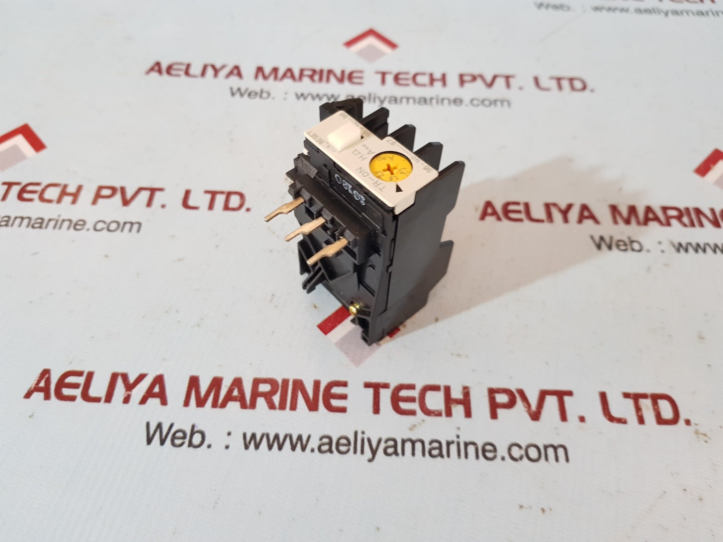 Fuji electric tr-on magnetic switch