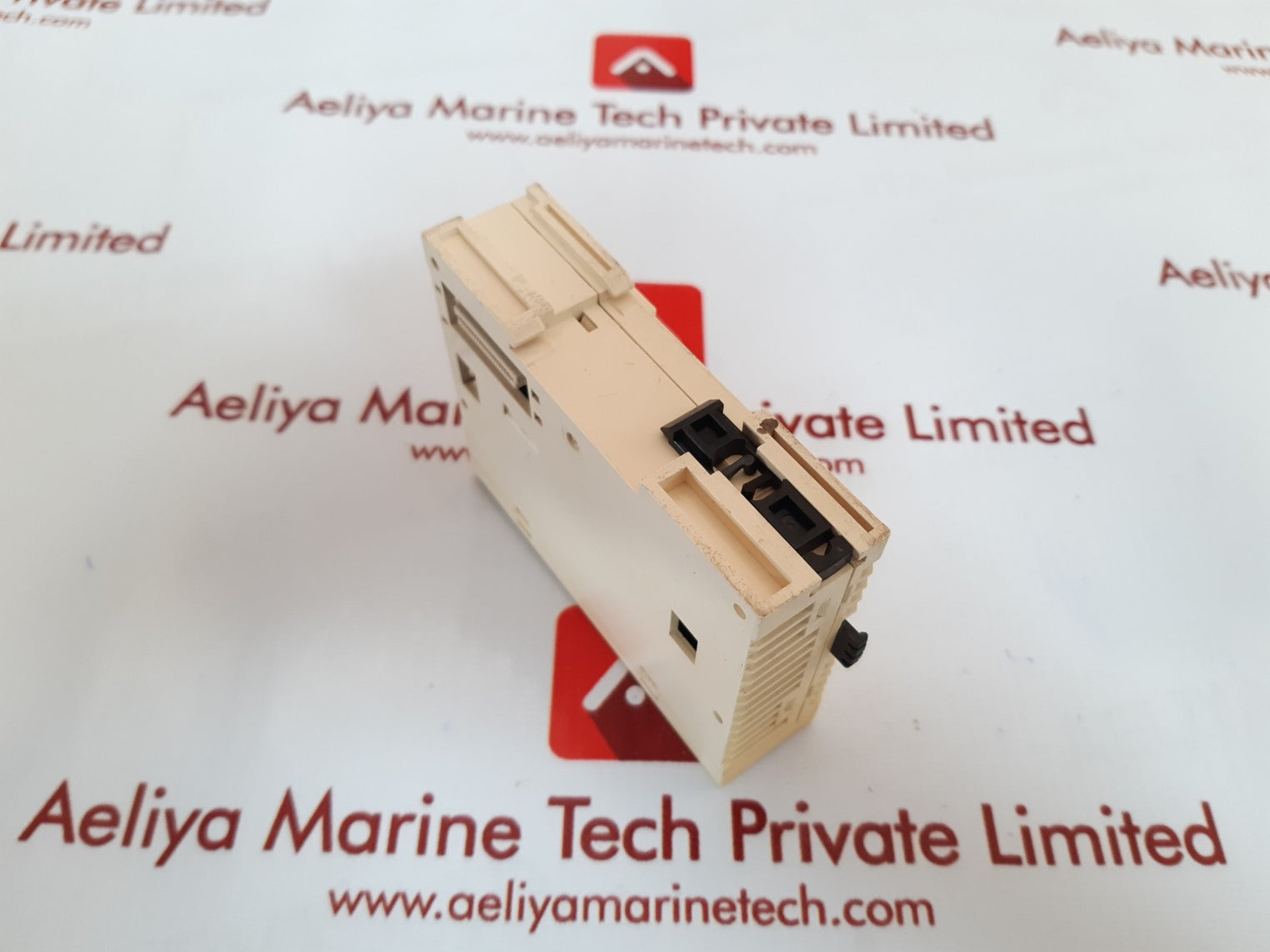 Shneider electric tm2ami8ht analog module rl:05