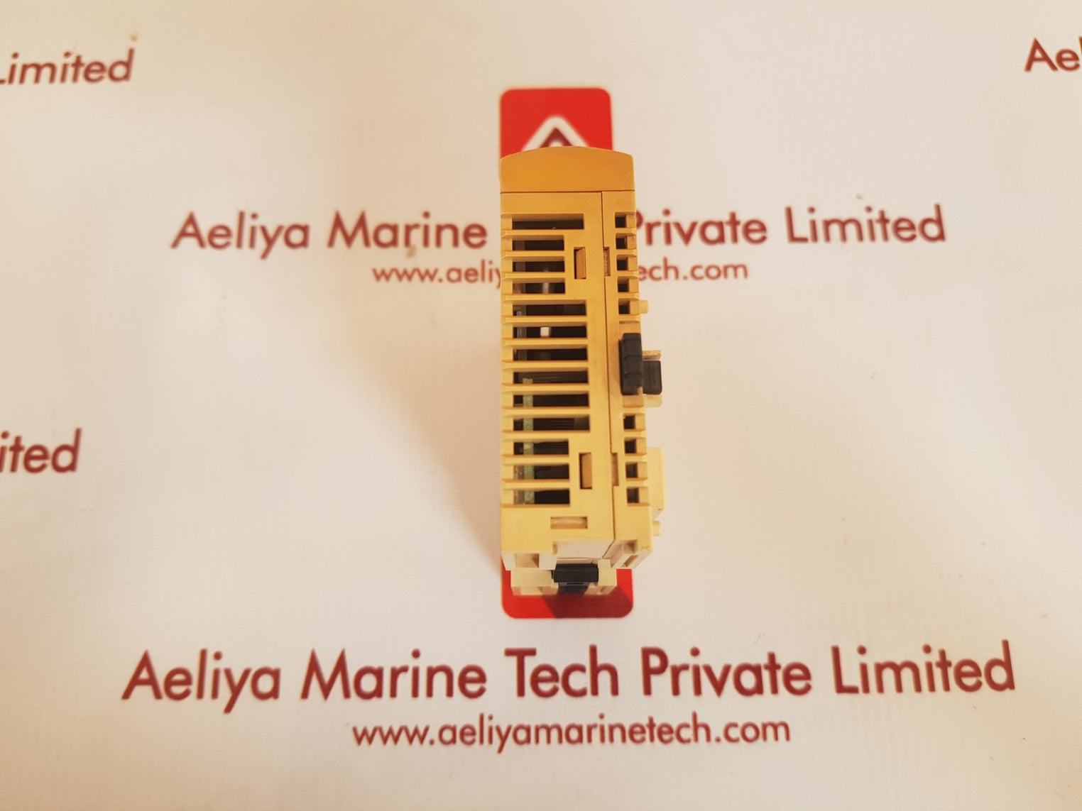 Schneider electric tm2avo2ht analog module rl:02