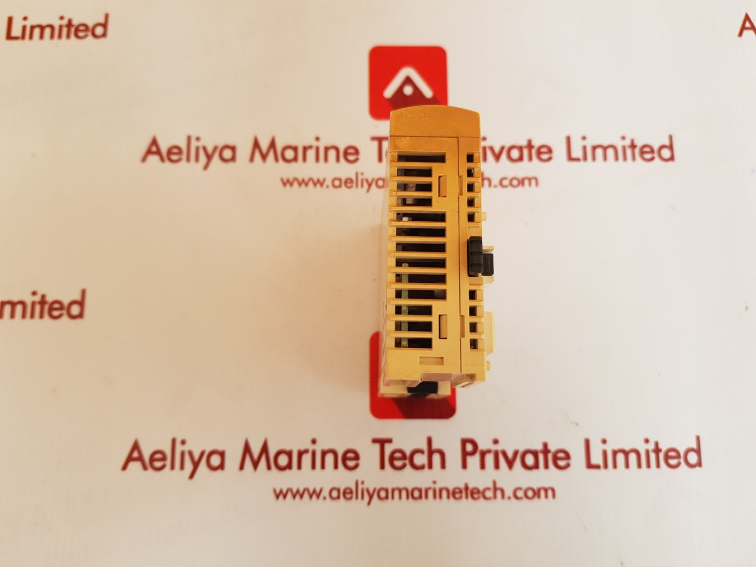 Schneider tm2avo2ht analog module 