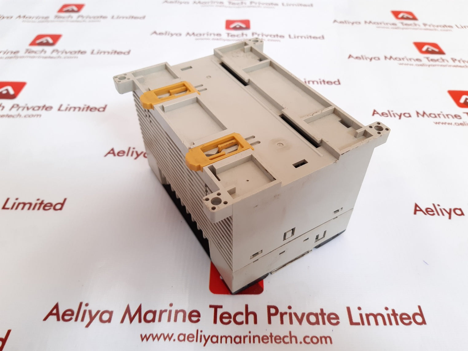 Omron cpm1a-30cdr-a programmable controller