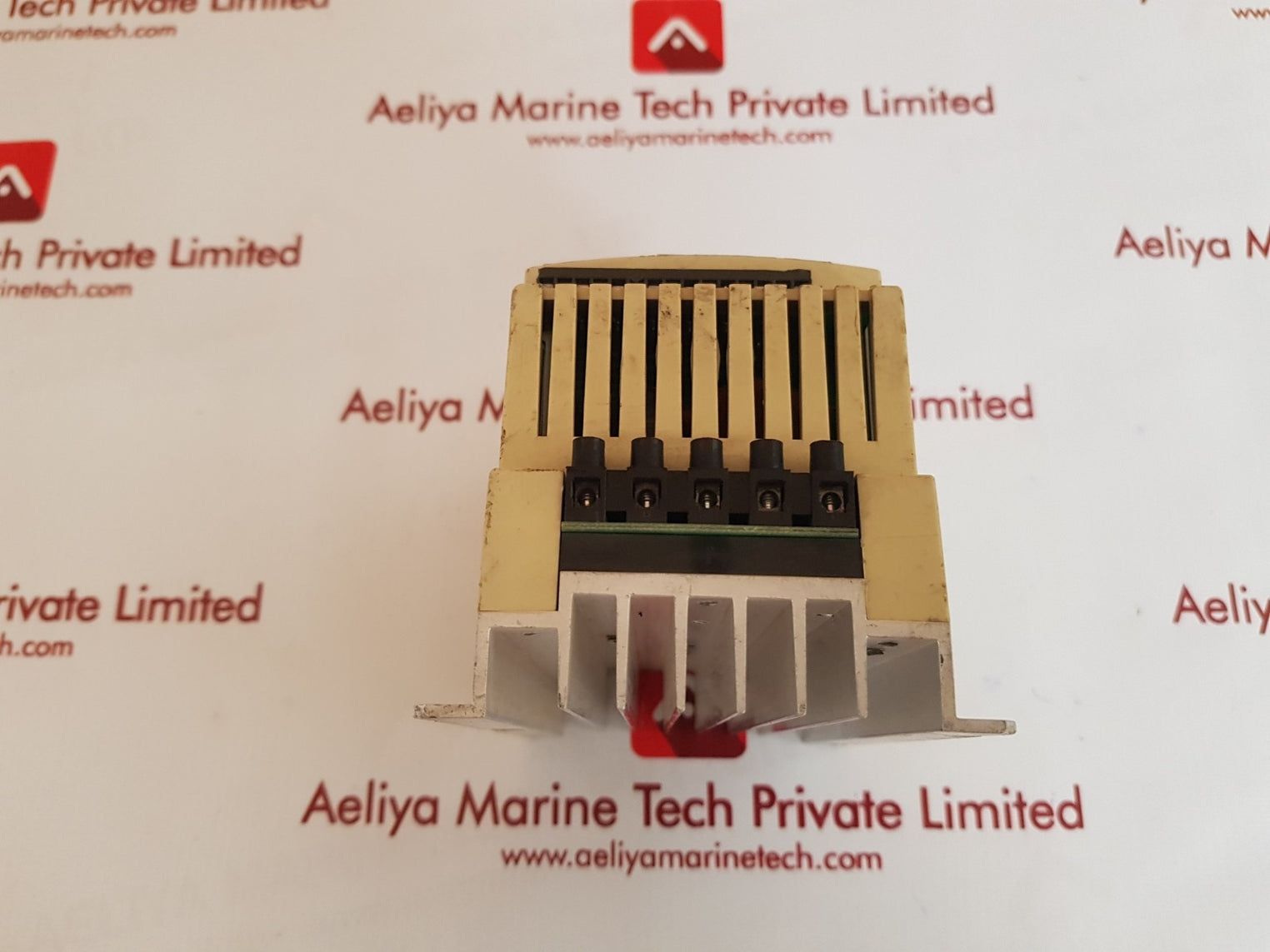 Lenze etml751x2sfa530 flux vector with internal filter 13268106