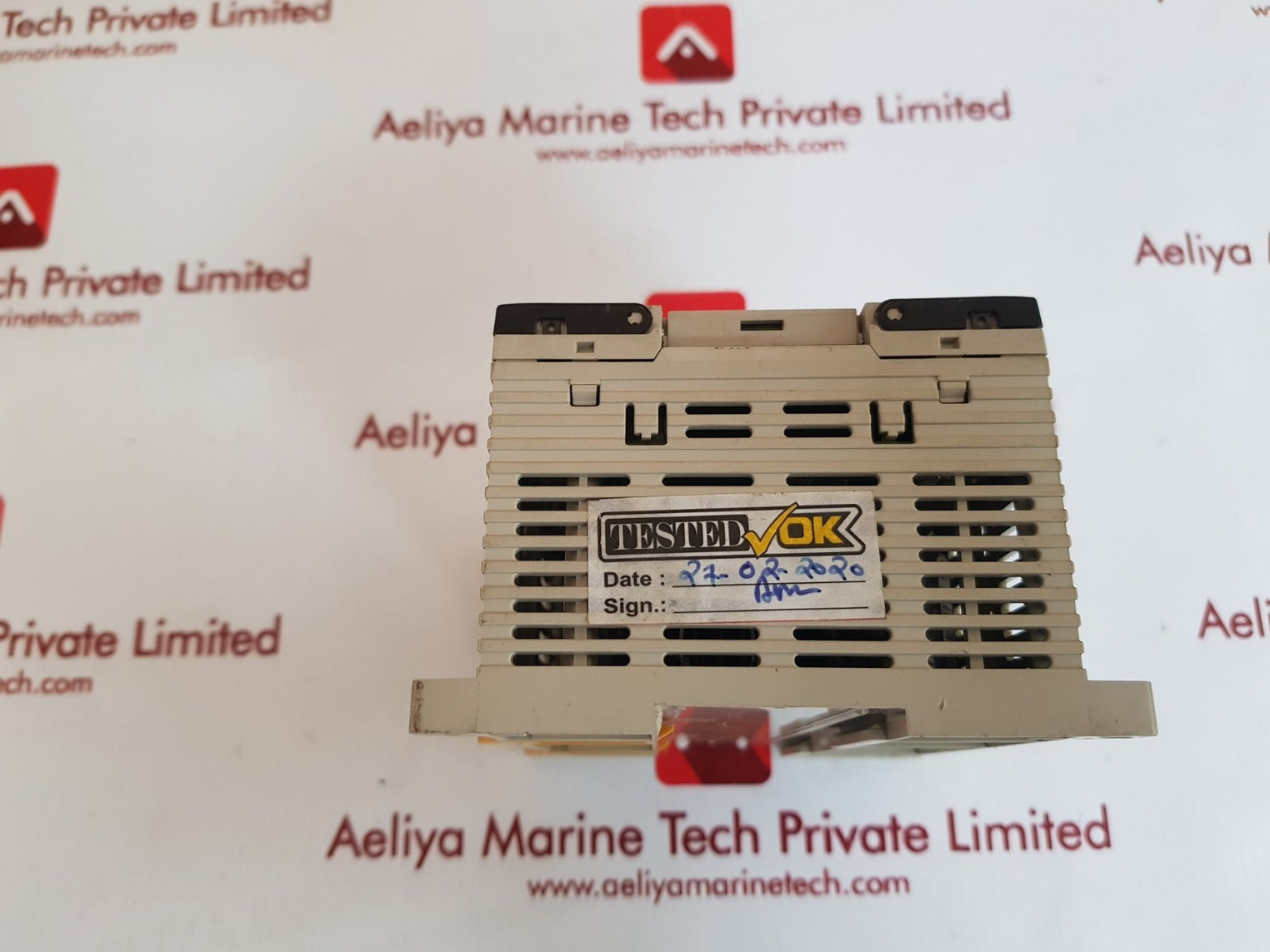 Omron cpm1a-40cdr-a-v1 programmable controller